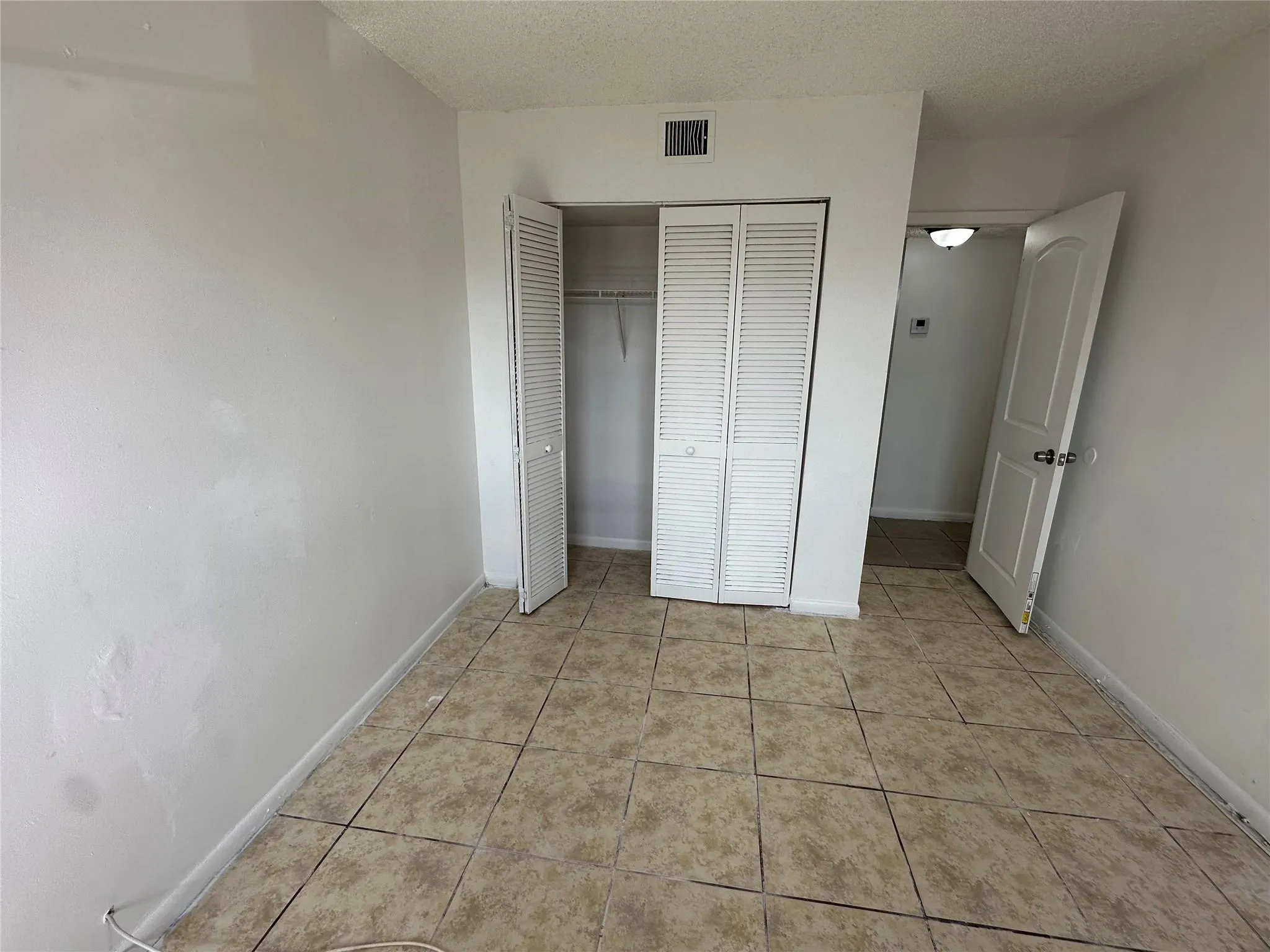 3700 NW 21st St, #208