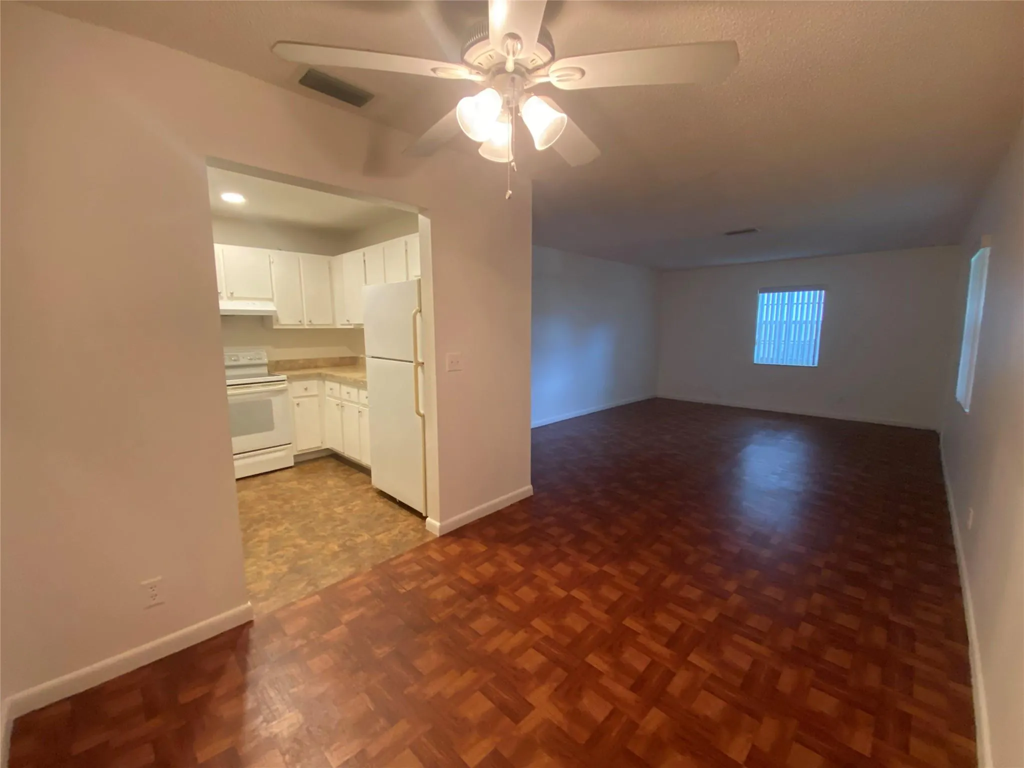 11380 NW 39th St, #3