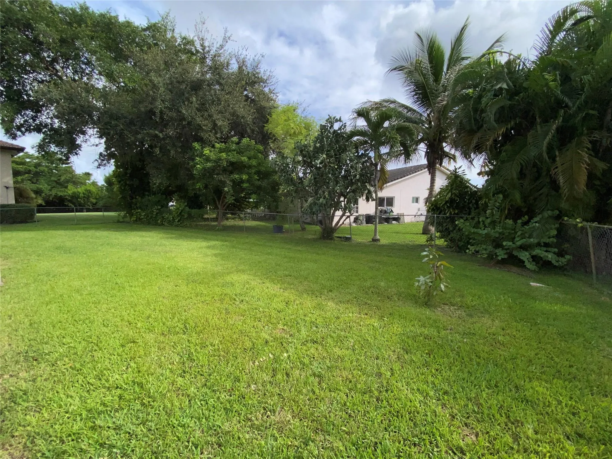 11380 NW 39th St, #3