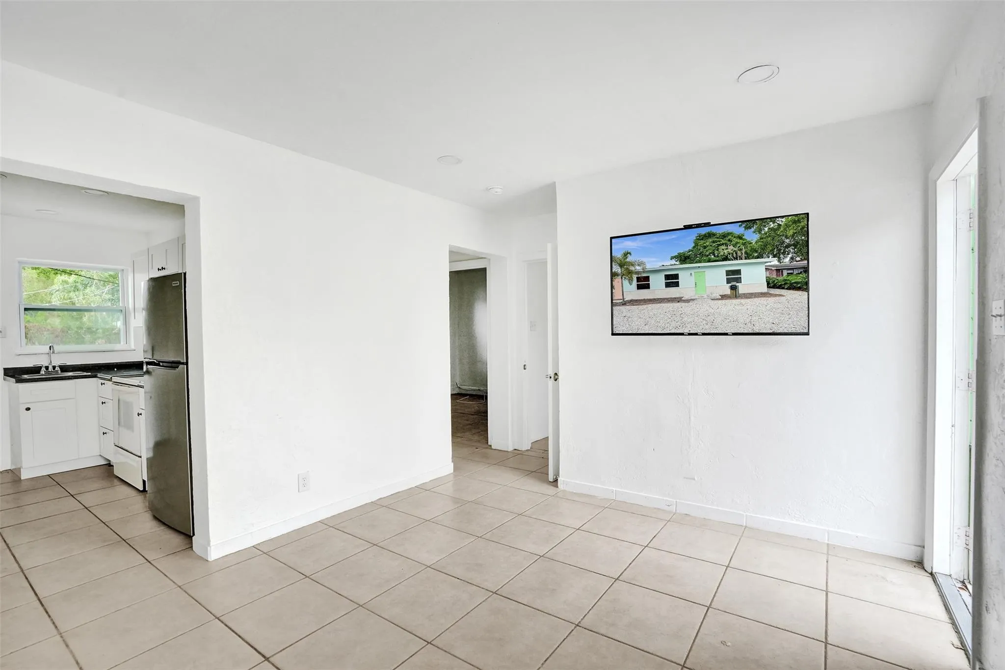 306 NE 13th Ave