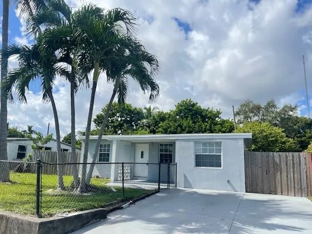 3610 SW 46TH AVE