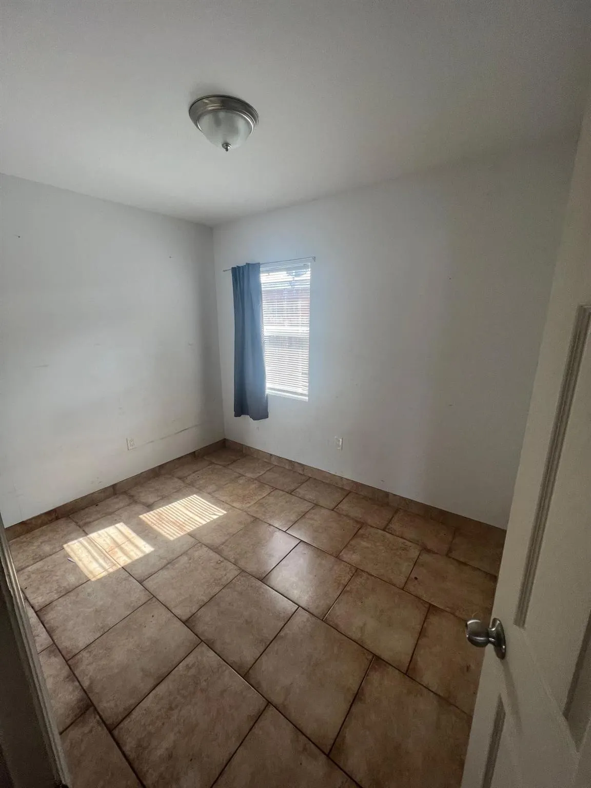 701 NW 21st Ter