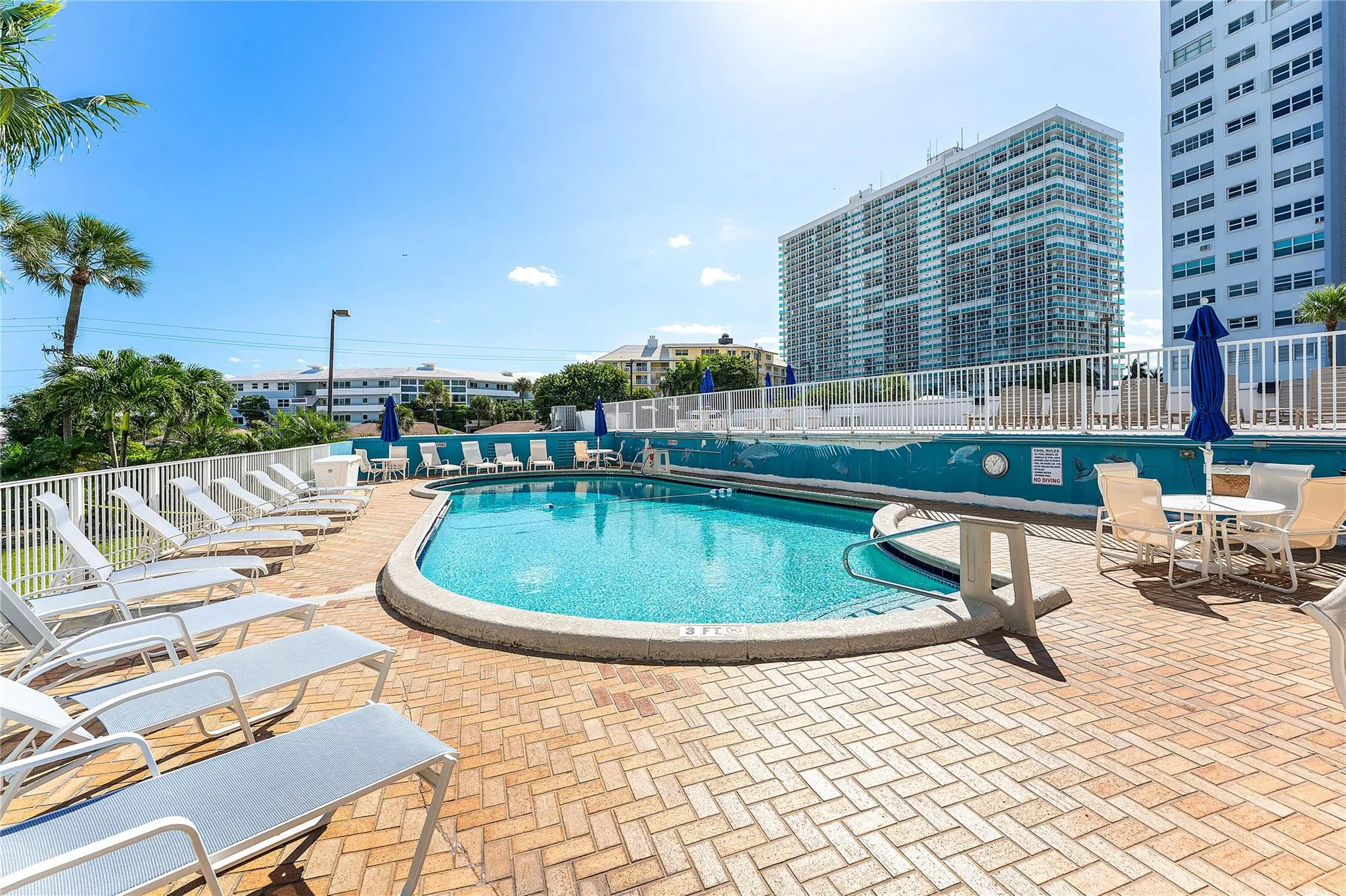 1900 S Ocean Dr, #812