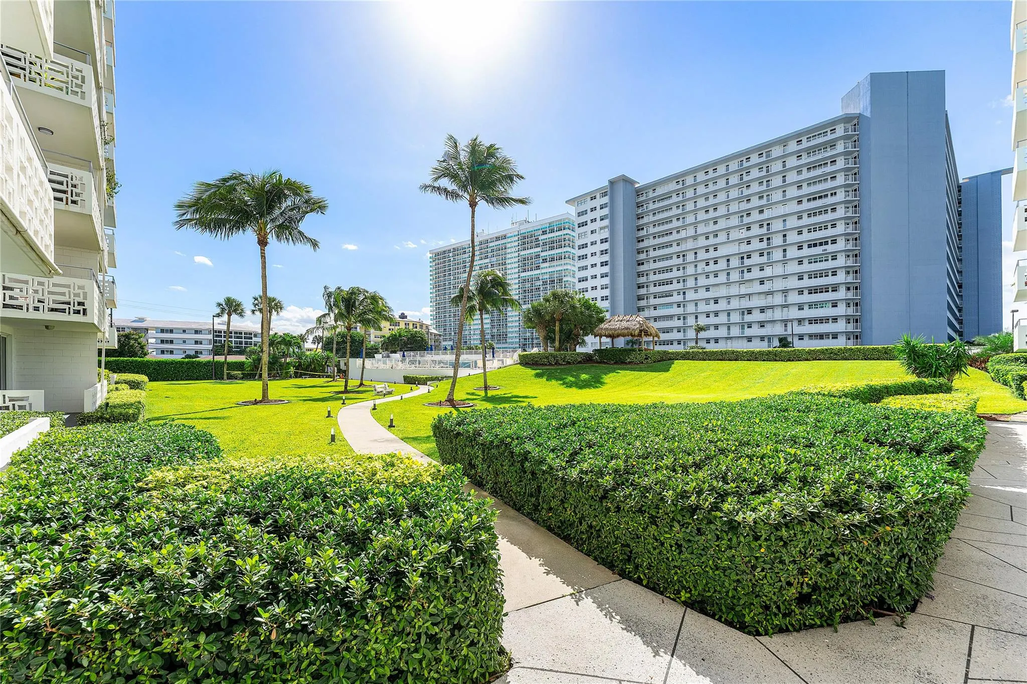 1900 S Ocean Dr, #812