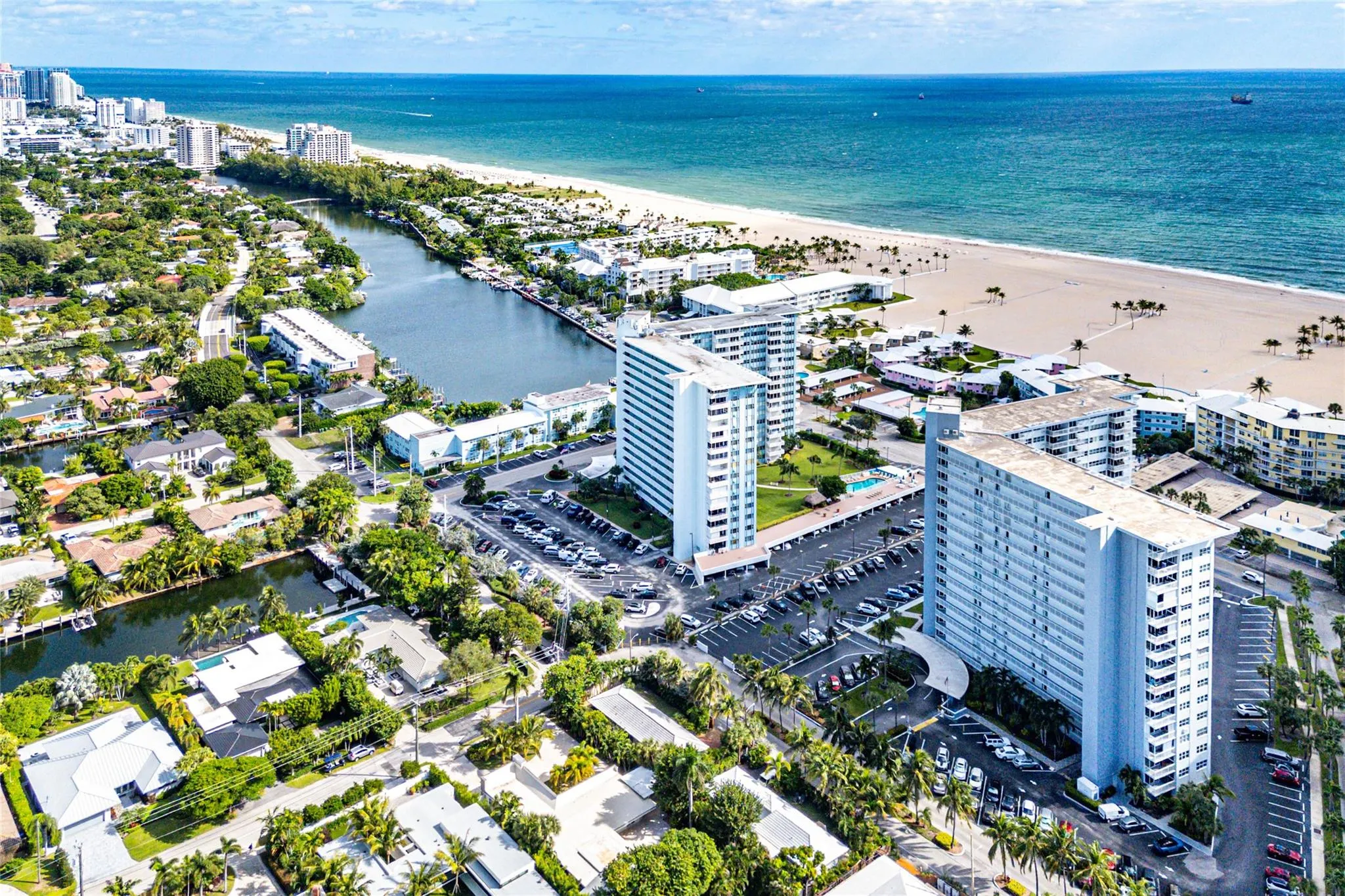 1900 S Ocean Dr, #812