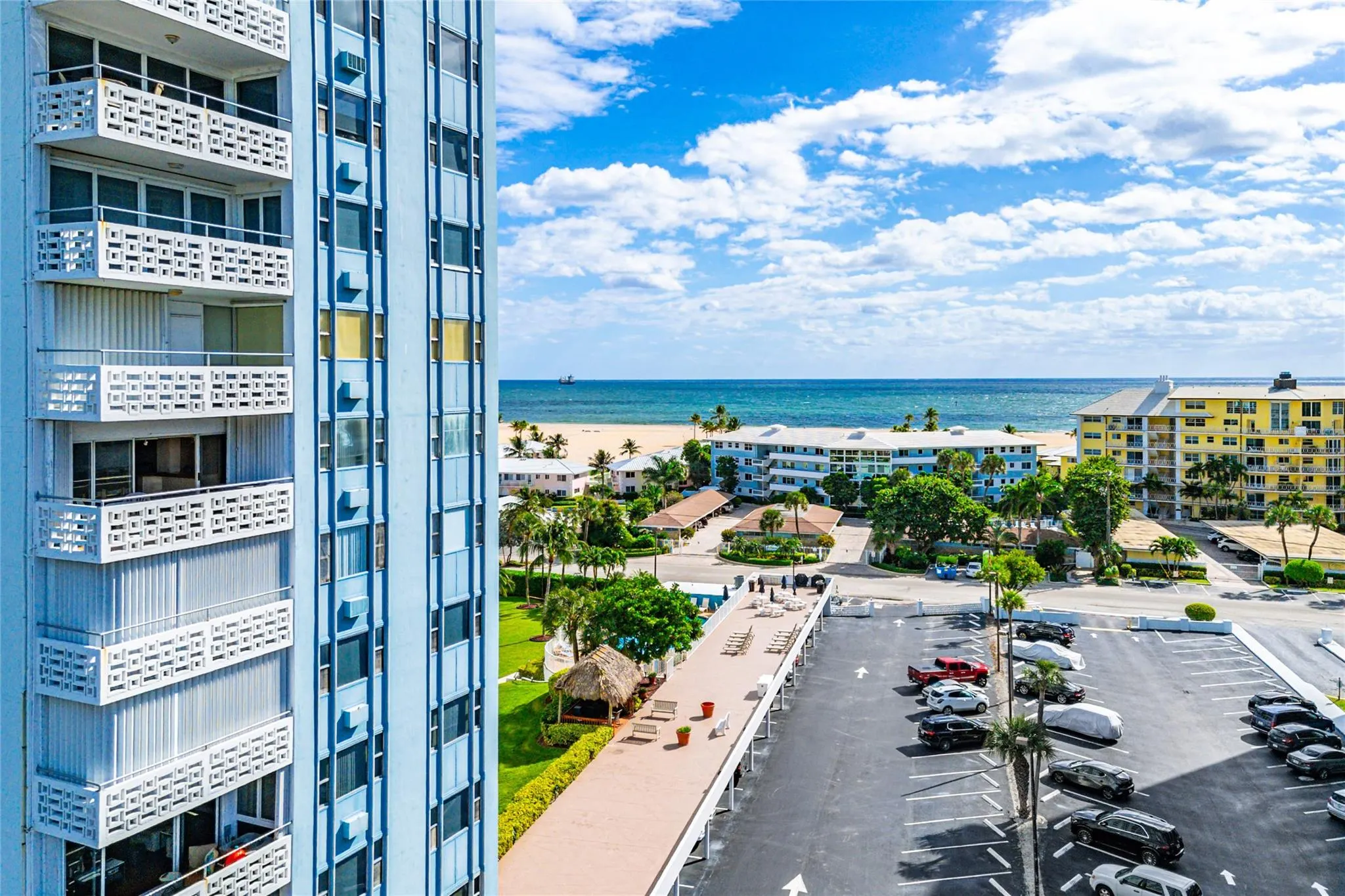 1900 S Ocean Dr, #812