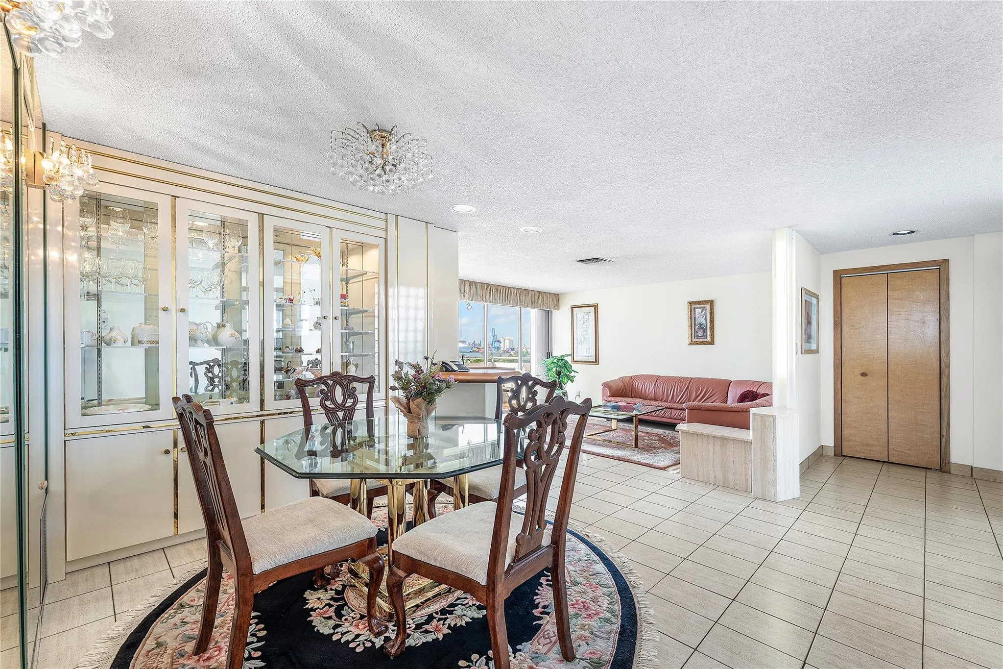 1900 S Ocean Dr, #812