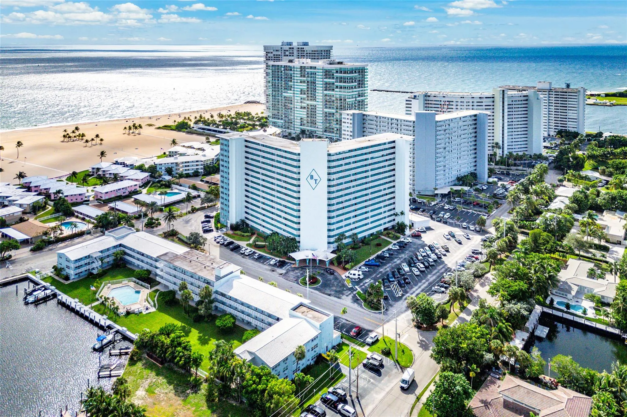 1900 S Ocean Dr, #812