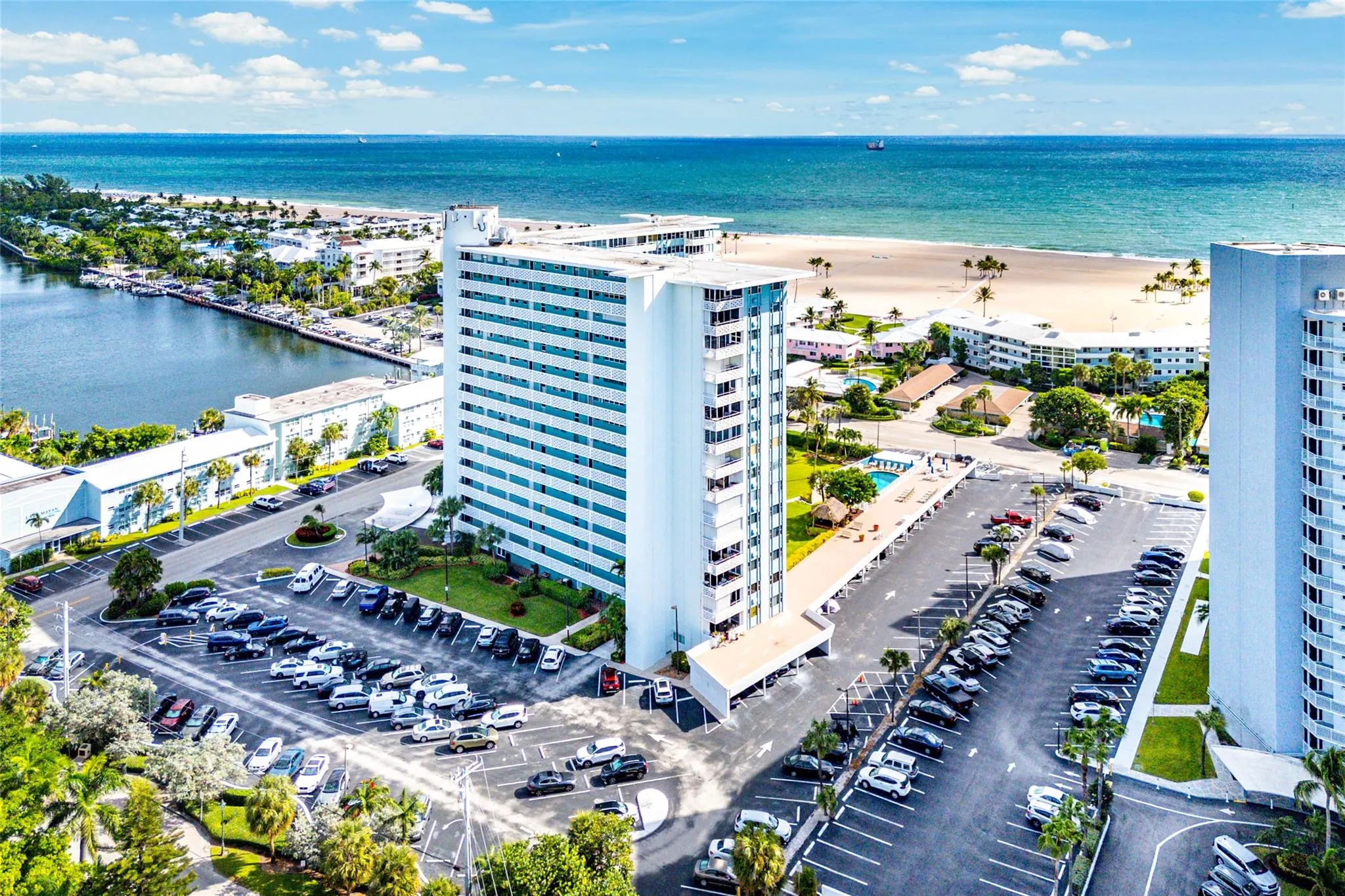 1900 S Ocean Dr, #812