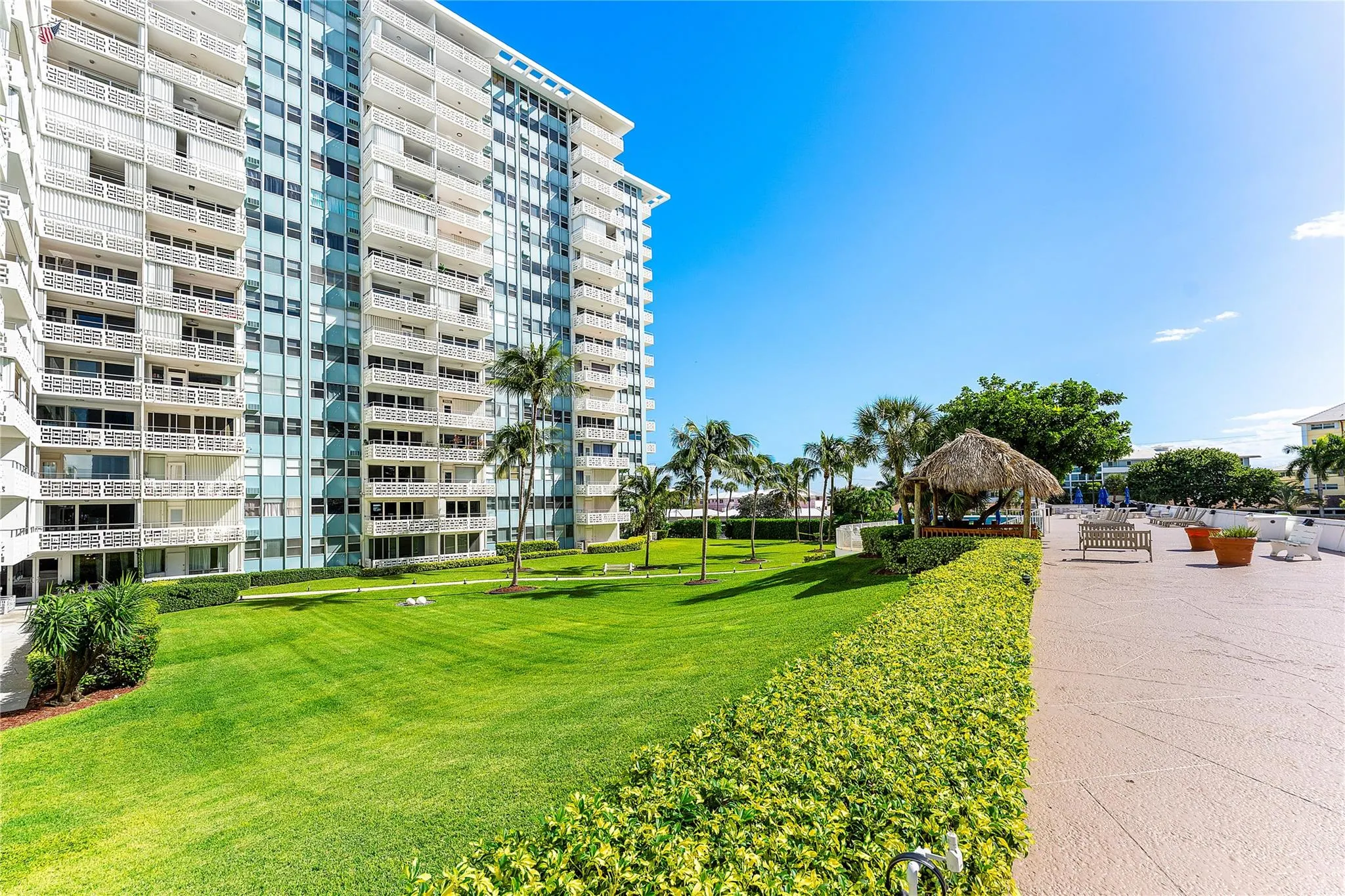 1900 S Ocean Dr, #812
