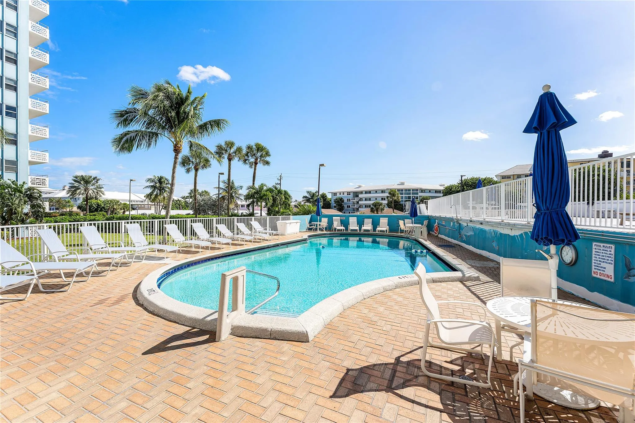 1900 S Ocean Dr, #812