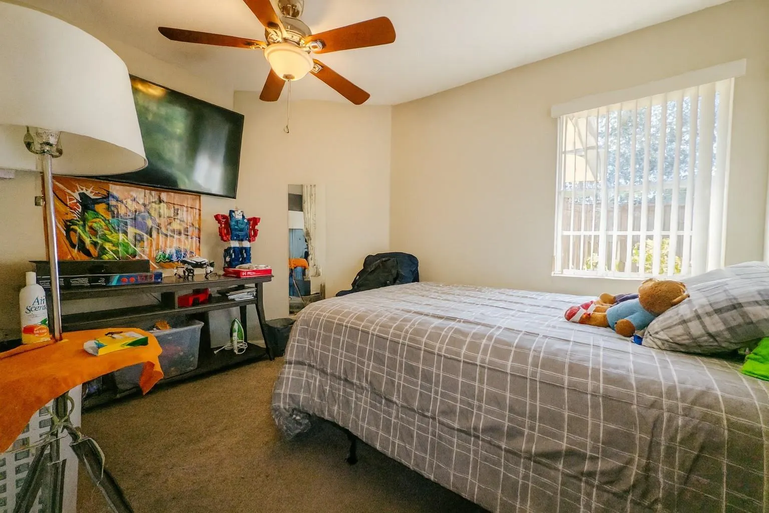 1403 SW 27th Ct