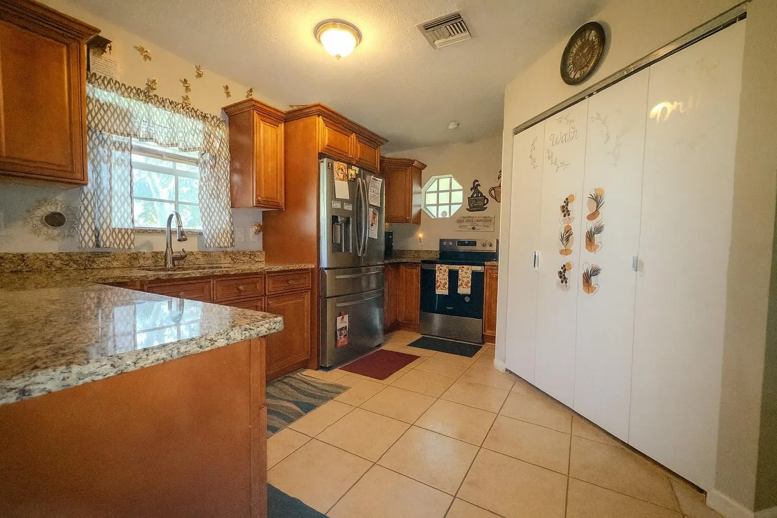 1403 SW 27th Ct