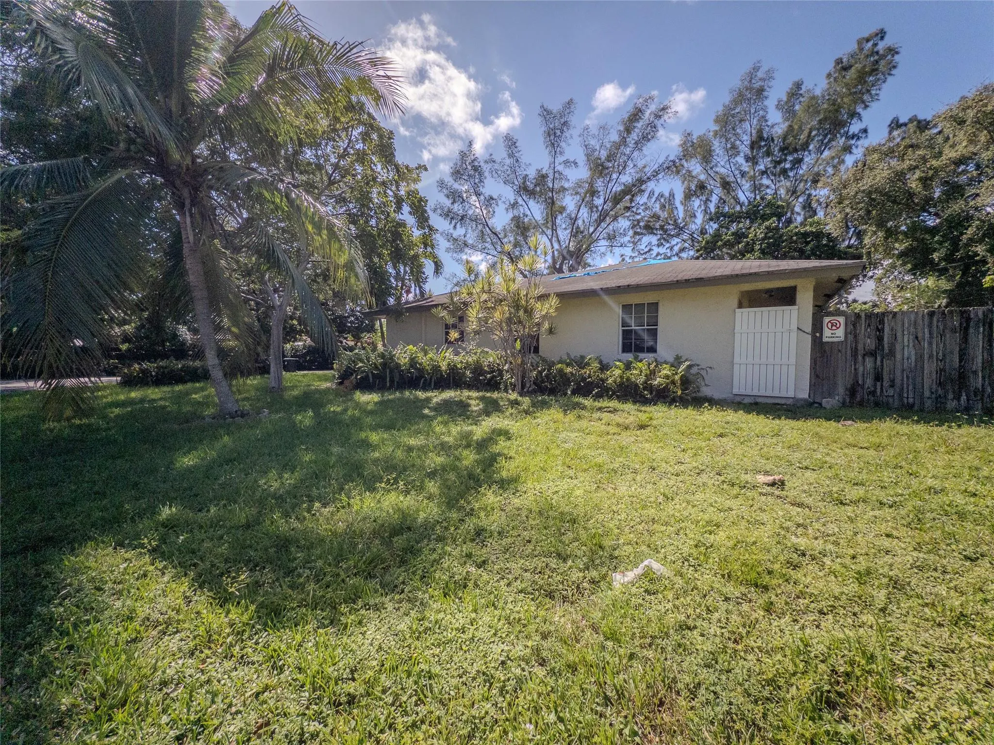 1403 SW 27th Ct