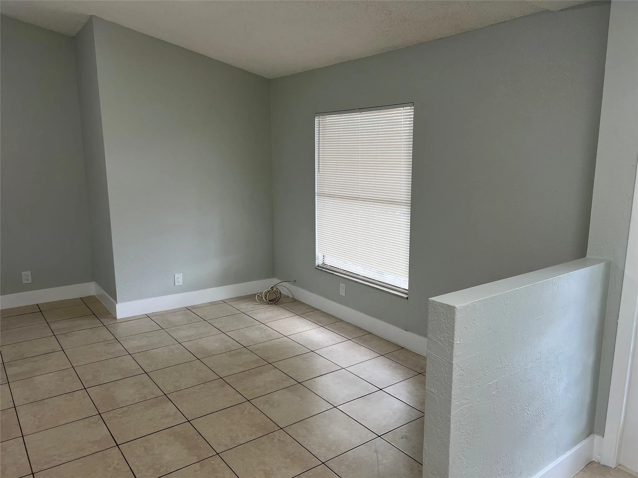 500 NE 34th St