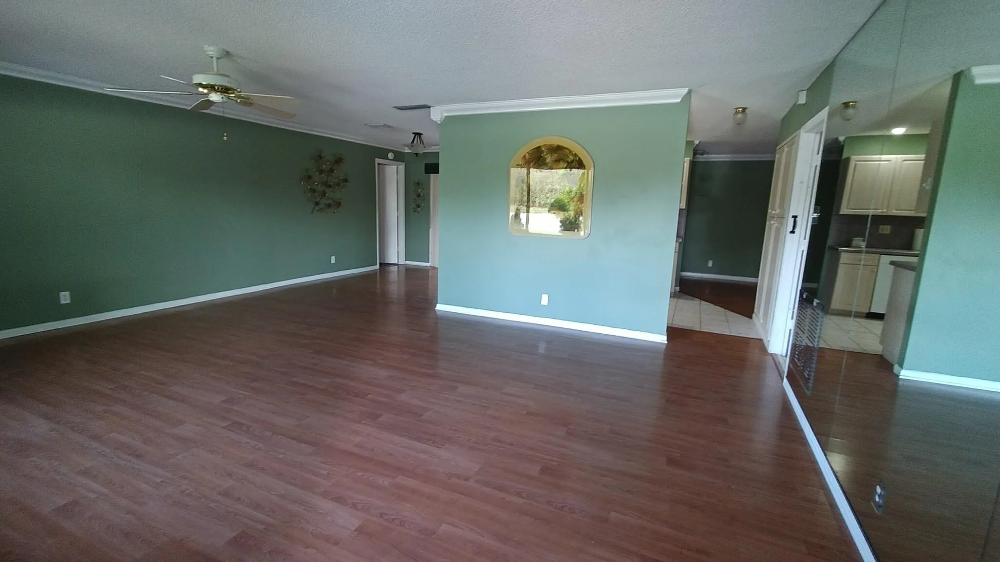 1040 NW 49th Ct