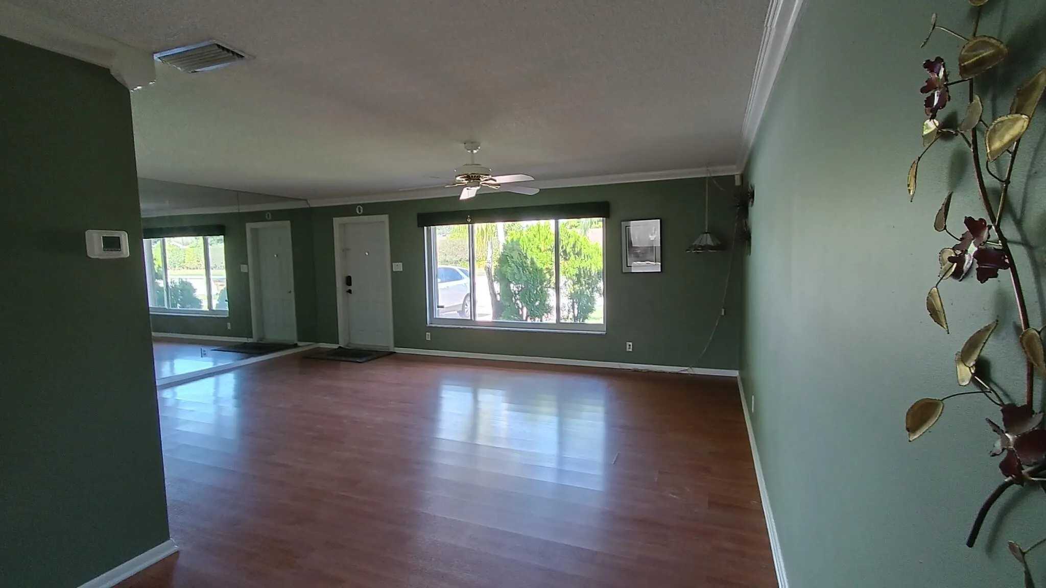 1040 NW 49th Ct
