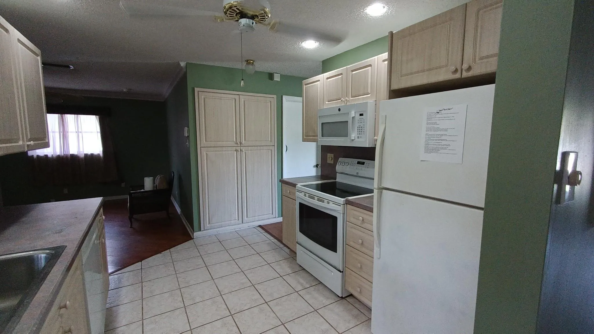 1040 NW 49th Ct