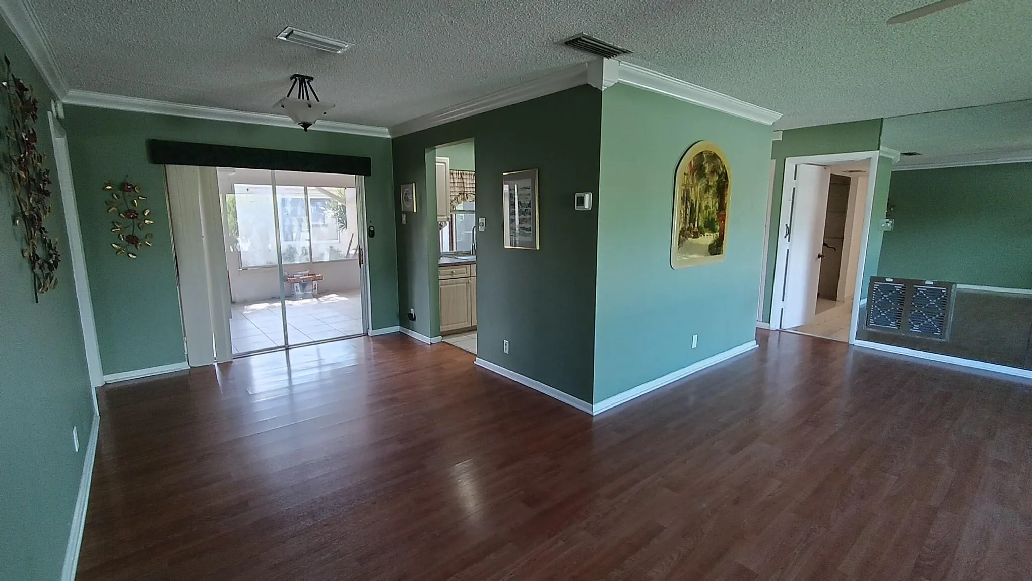 1040 NW 49th Ct