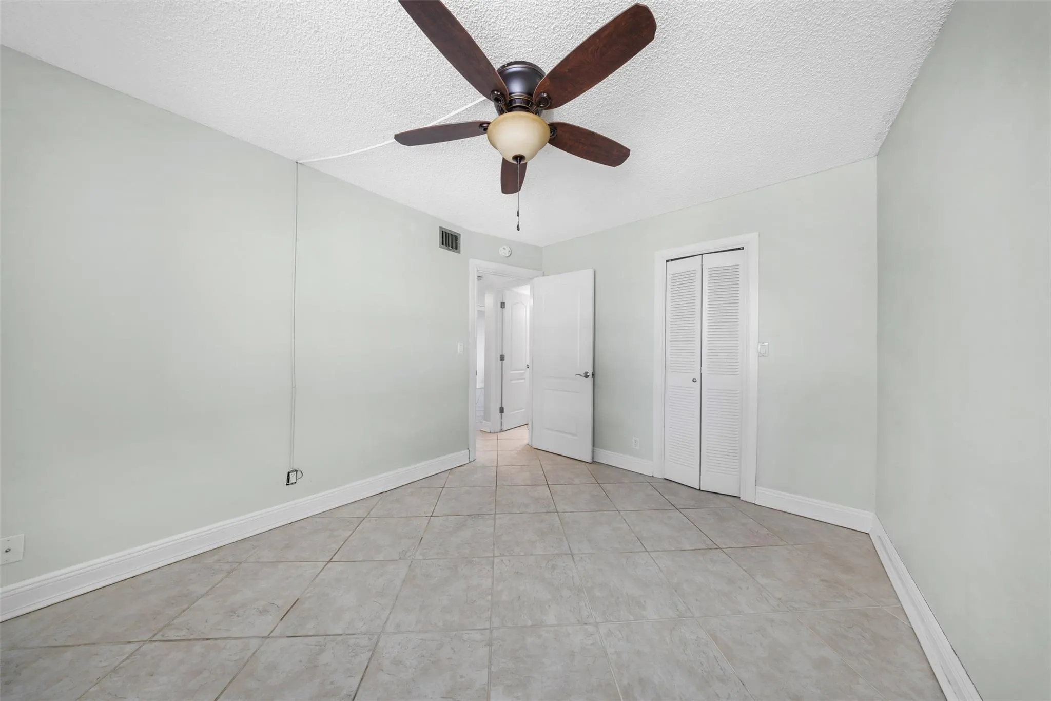1391 S Ocean Blvd, #109