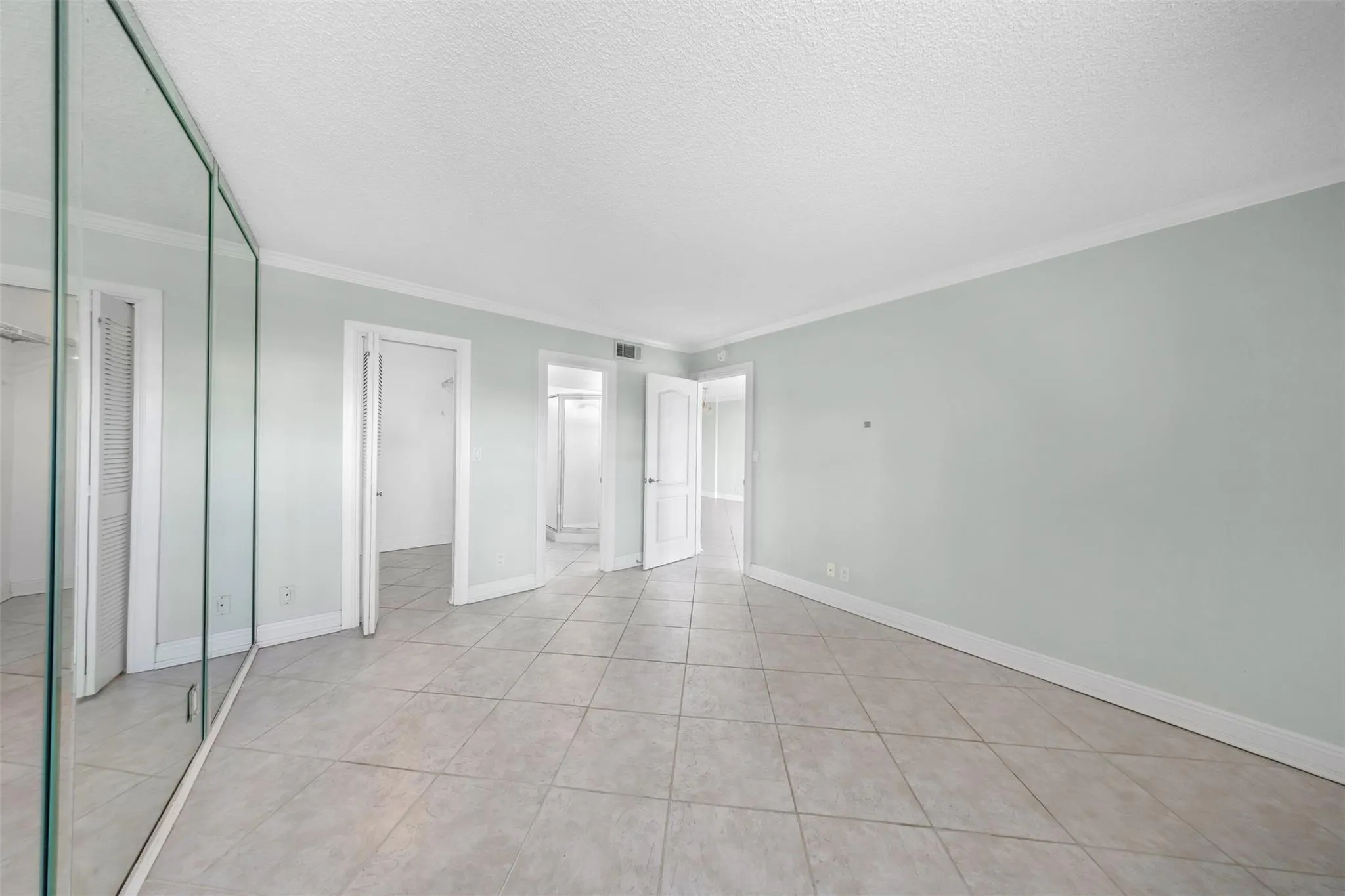 1391 S Ocean Blvd, #109