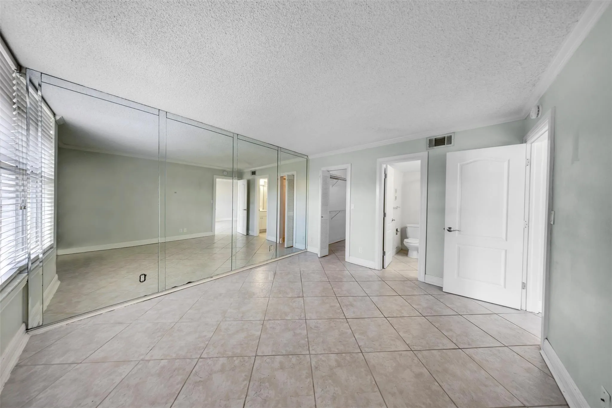 1391 S Ocean Blvd, #109