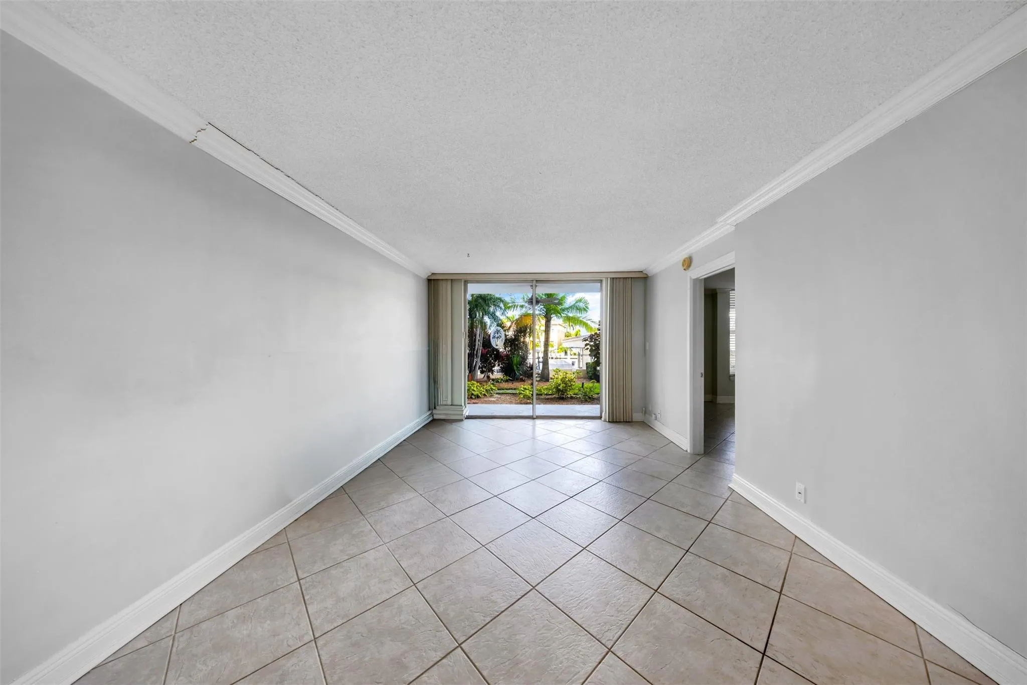 1391 S Ocean Blvd, #109