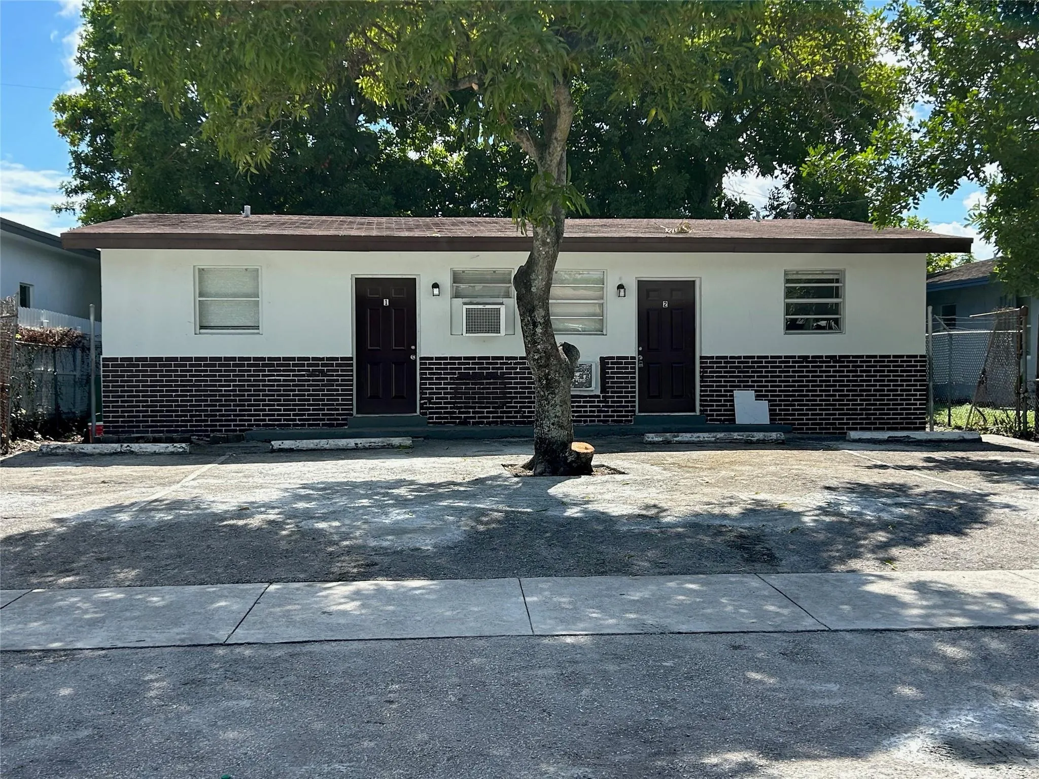 2734 NW 15th St, #1-2