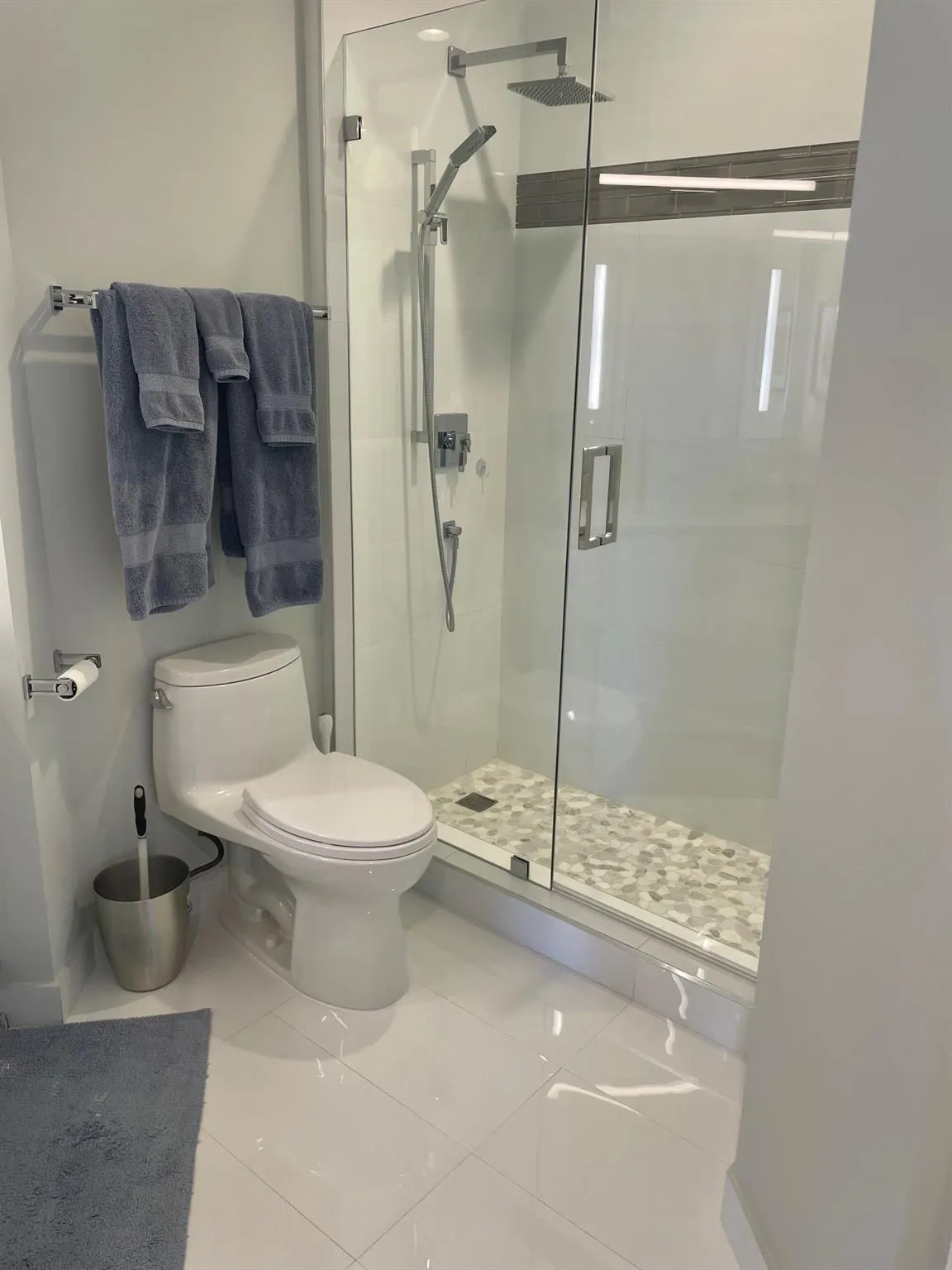 2609 NE 14th Ave, #402