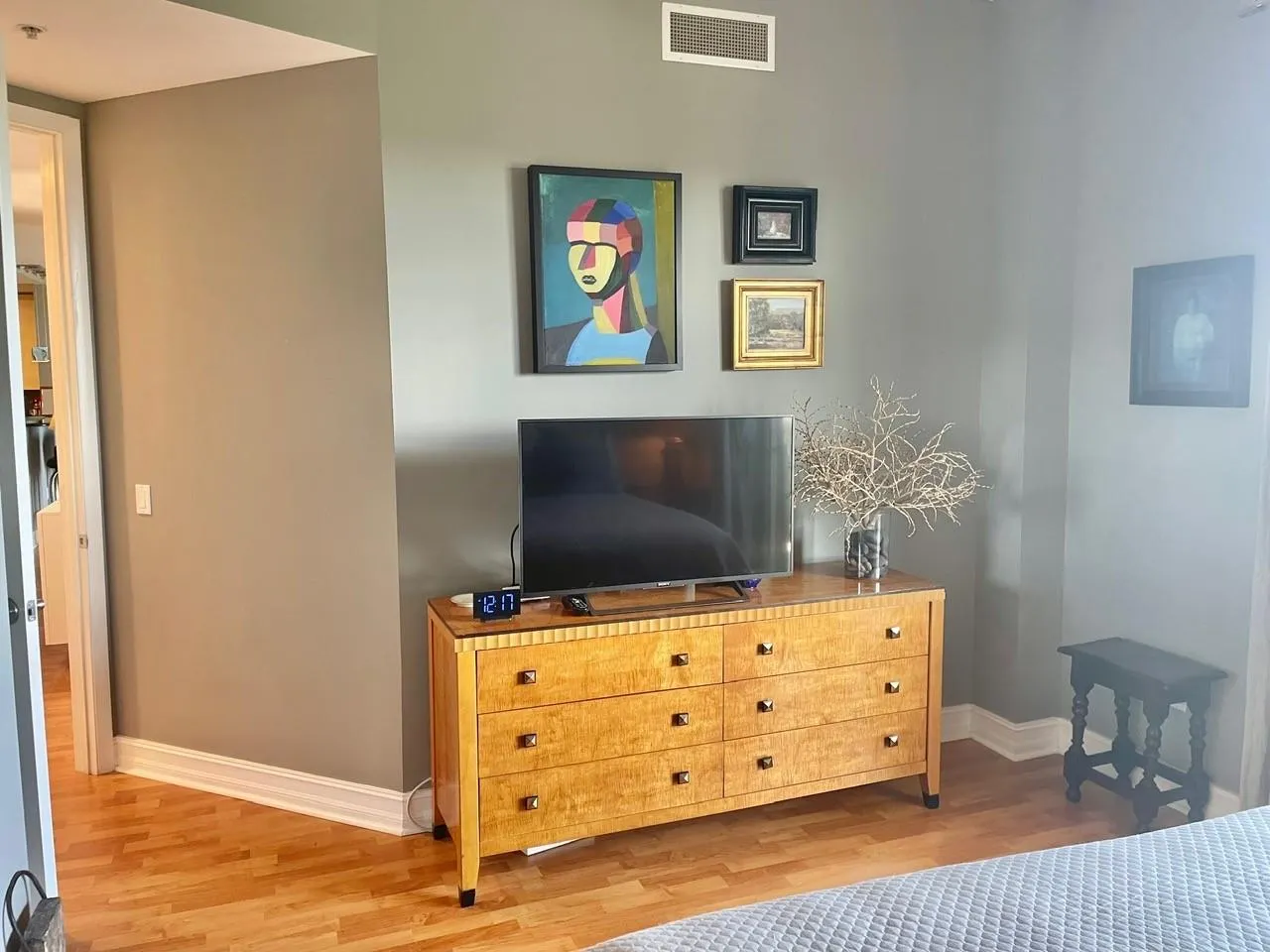 2609 NE 14th Ave, #402