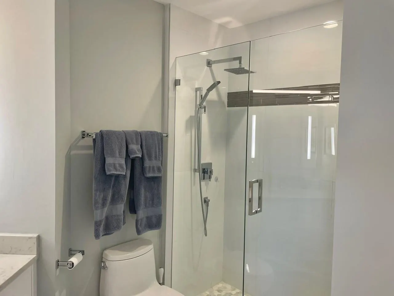 2609 NE 14th Ave, #402