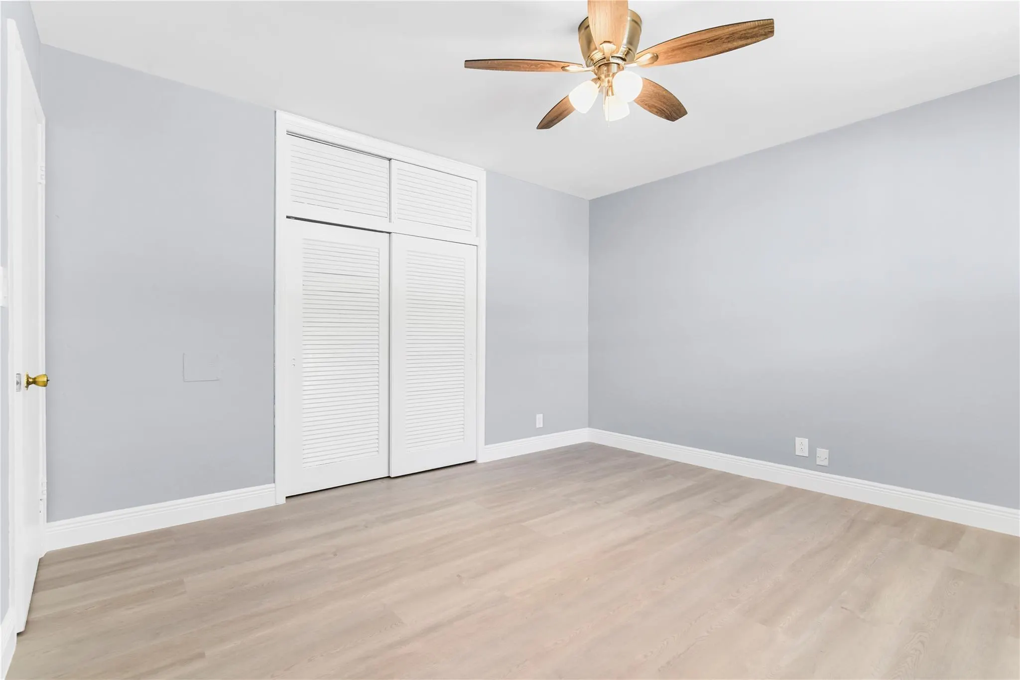 4751 NE 21st Ter, #3