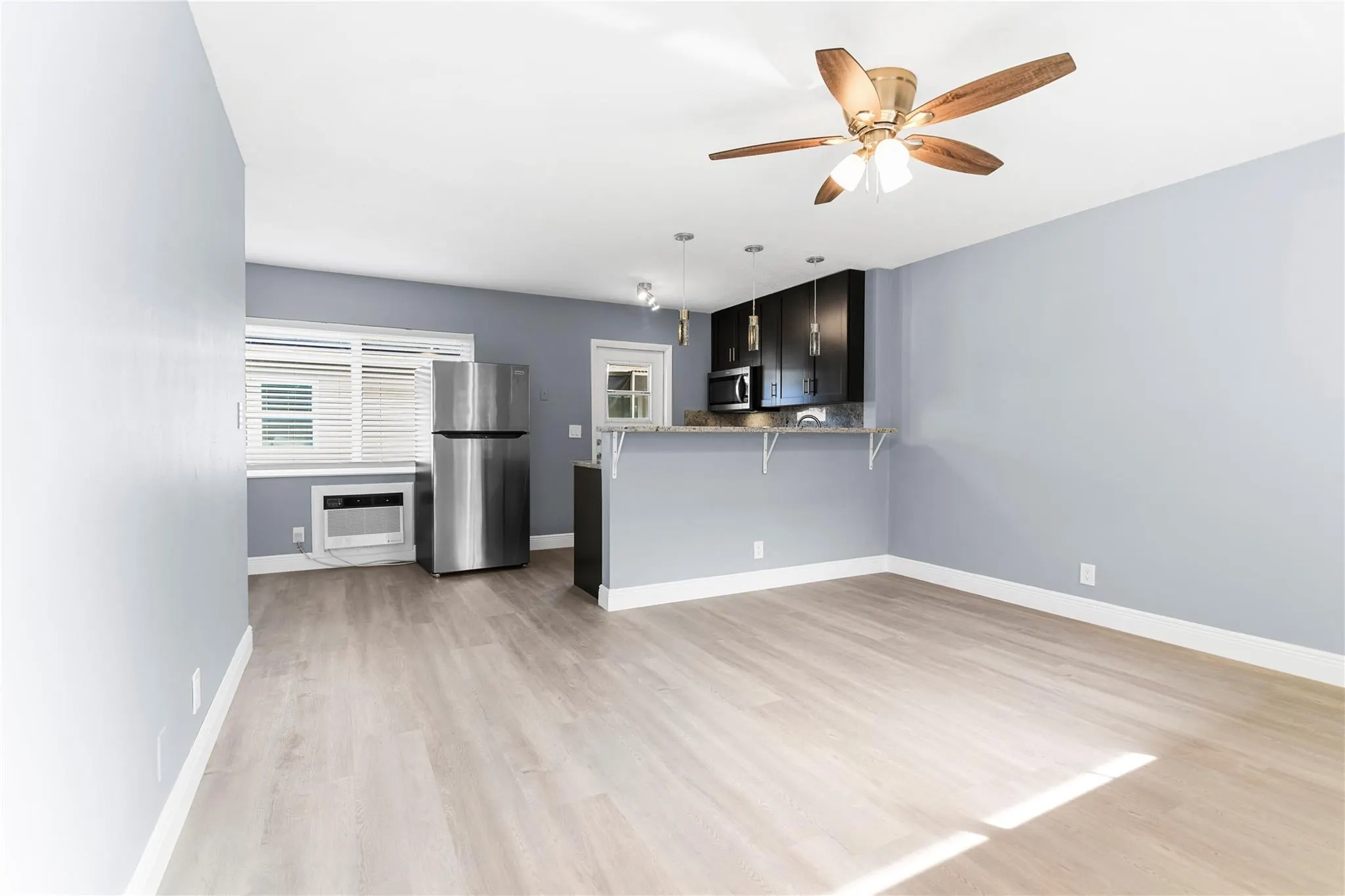 4751 NE 21st Ter, #3