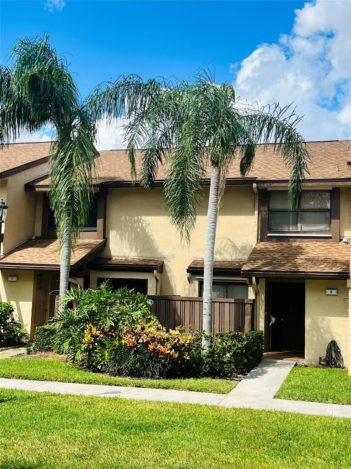 3966 Cocoplum Cir, #D