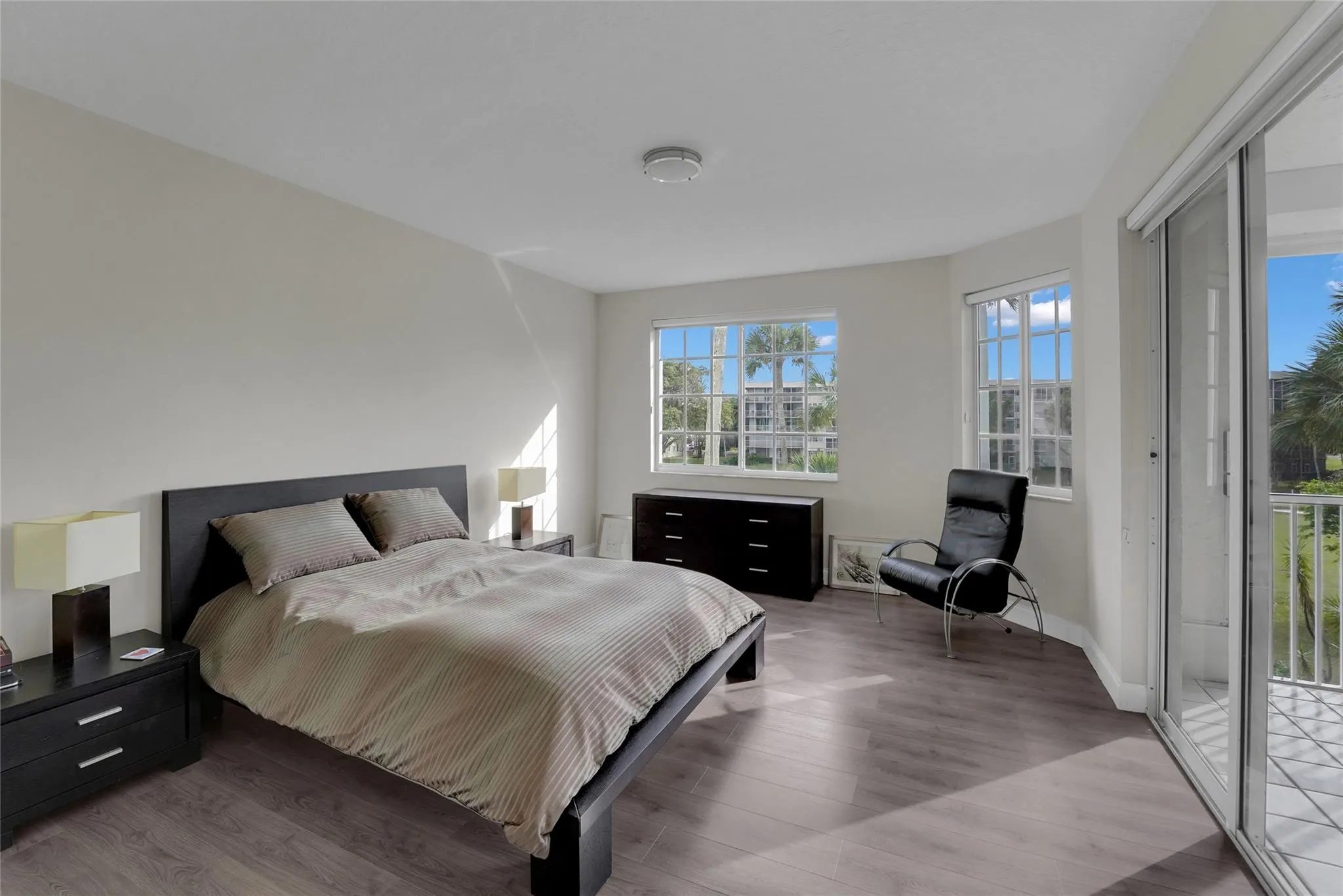 4108 W Palm Aire Dr, #83B
