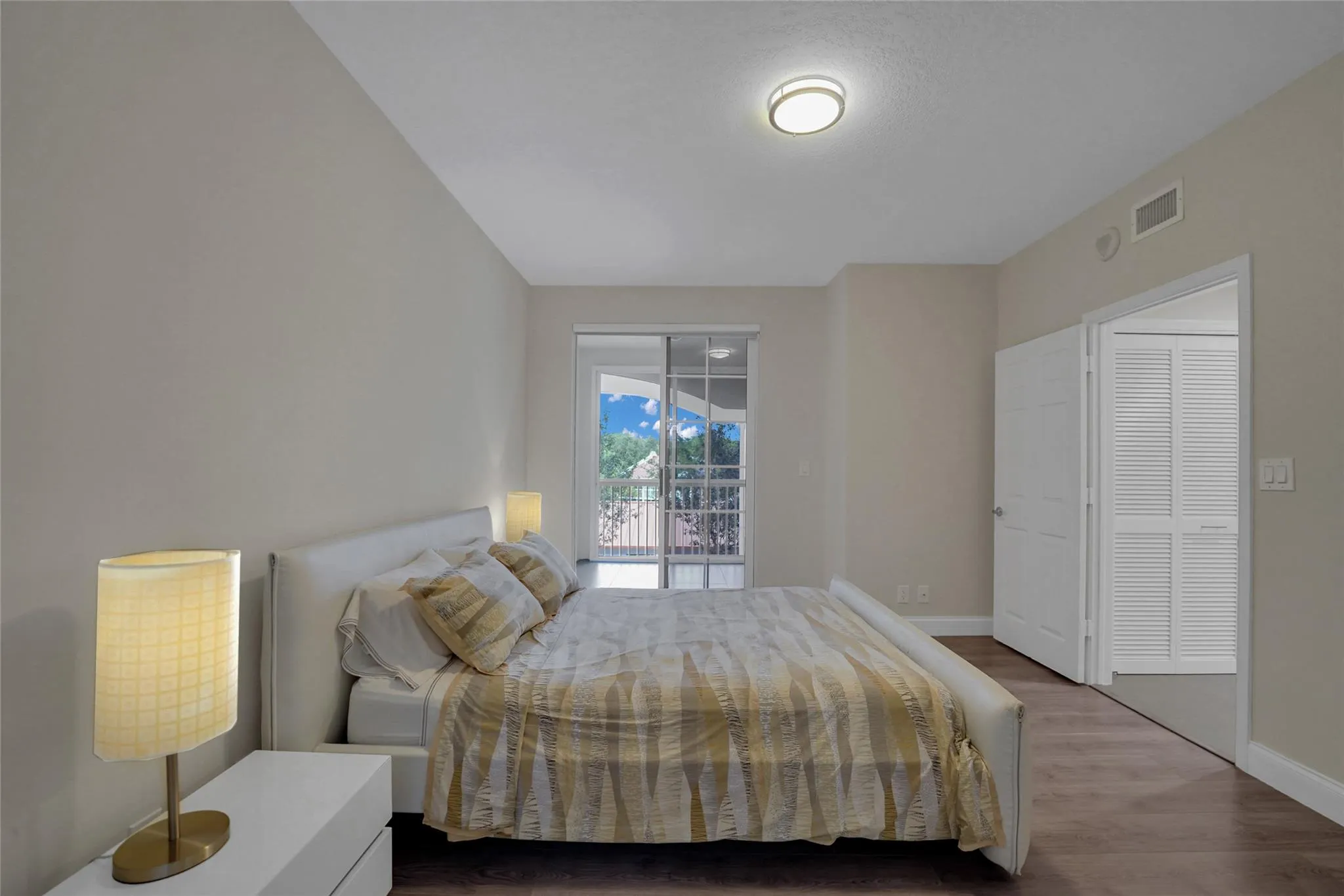 4108 W Palm Aire Dr, #83B