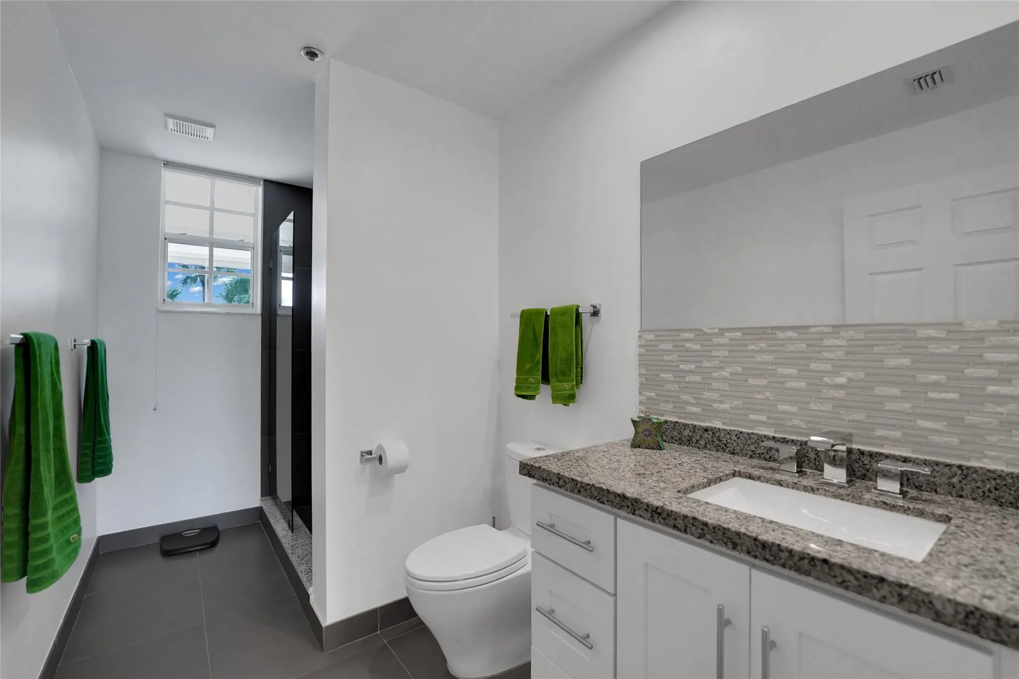 4108 W Palm Aire Dr, #83B