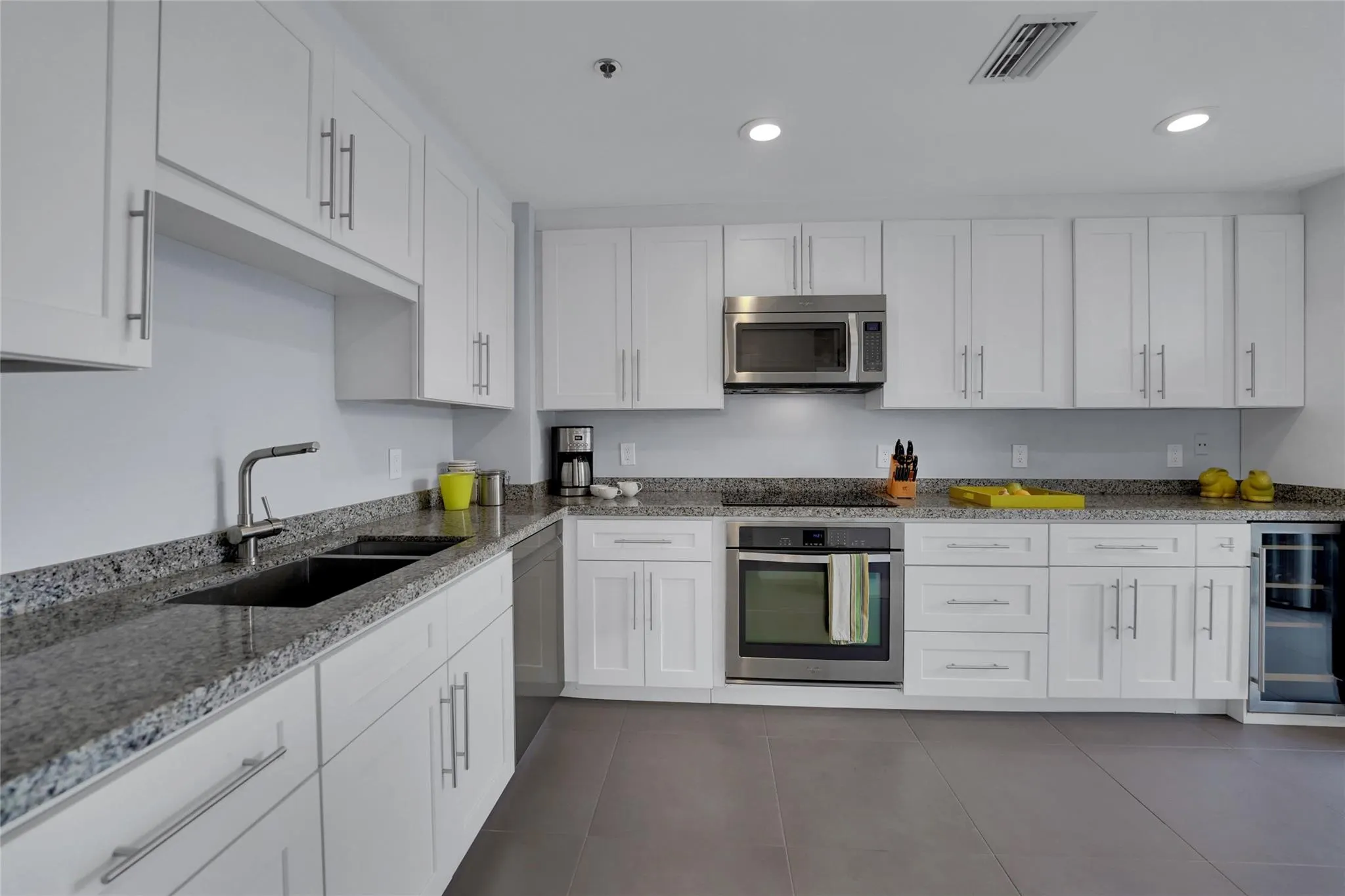 4108 W Palm Aire Dr, #83B
