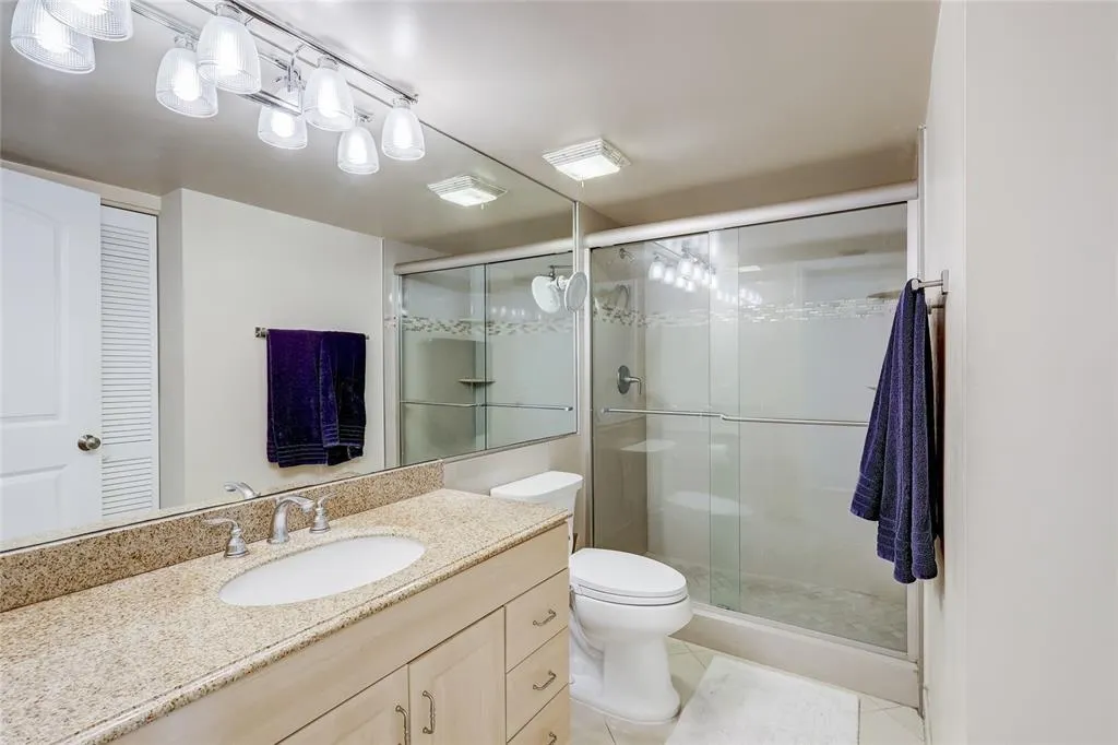 3200 Port Royale Dr, #1207
