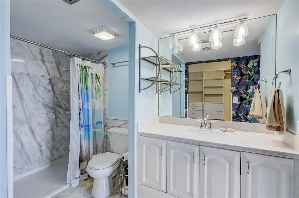 3200 Port Royale Dr, #1207