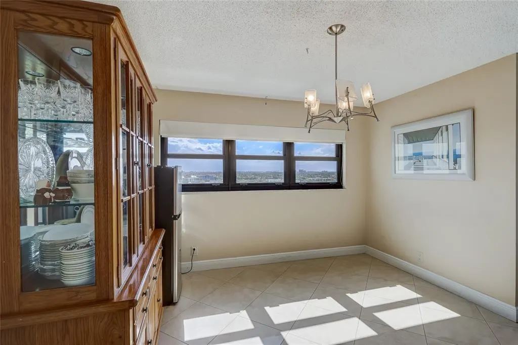 3200 Port Royale Dr, #1207