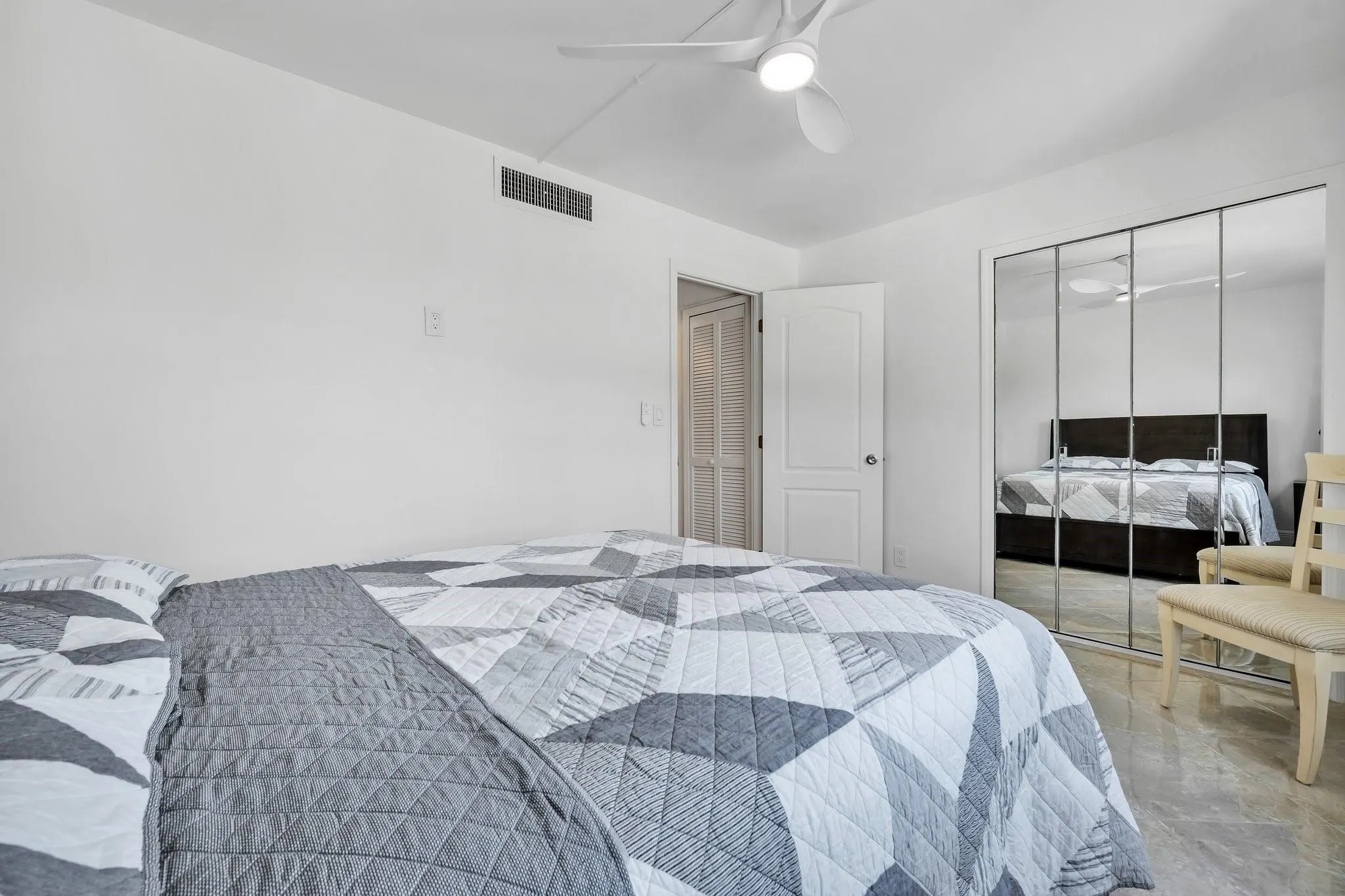 720 Bayshore Dr, #304