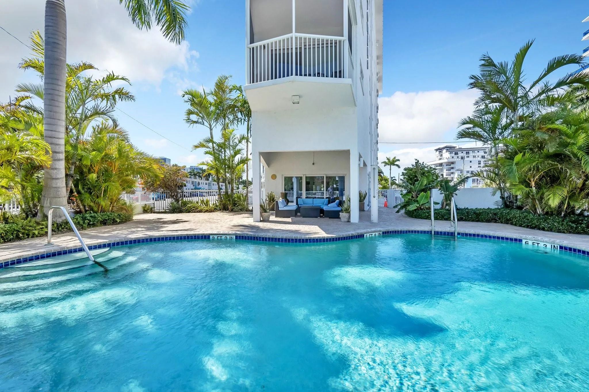 720 Bayshore Dr, #304