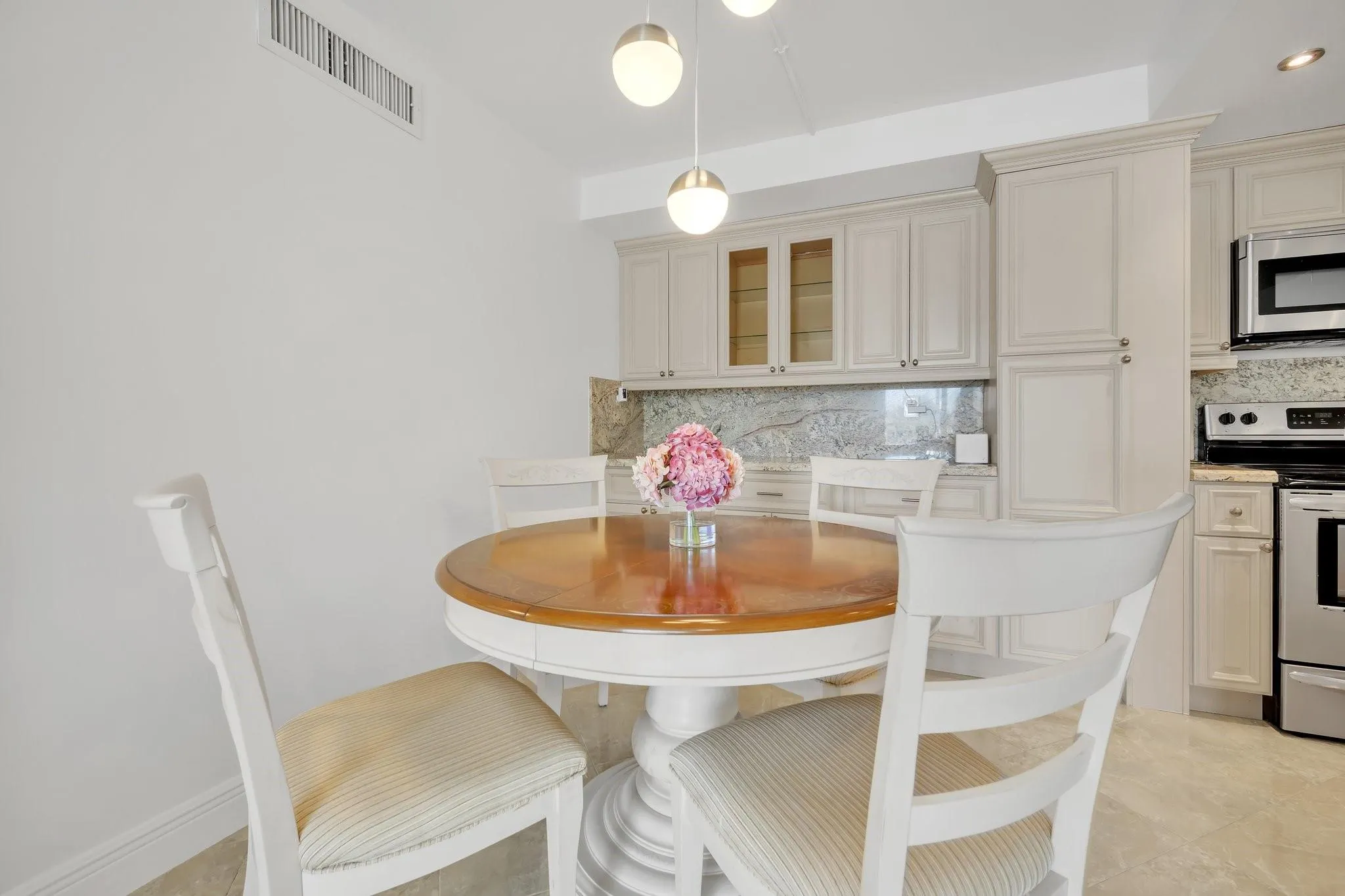 720 Bayshore Dr, #304