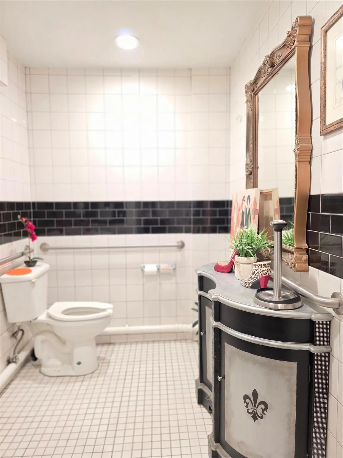 3801 Powerline Rd, #3841