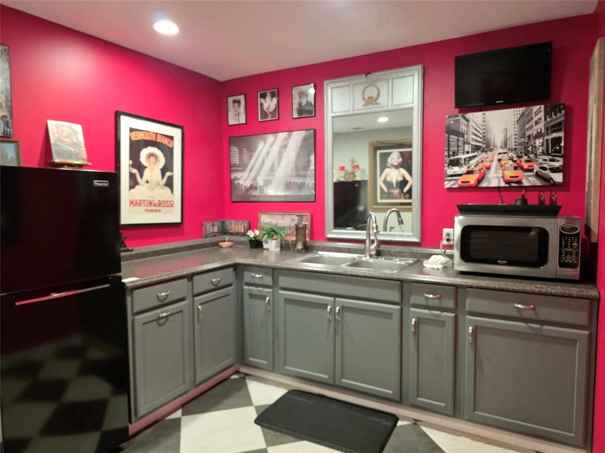 3801 Powerline Rd, #3841