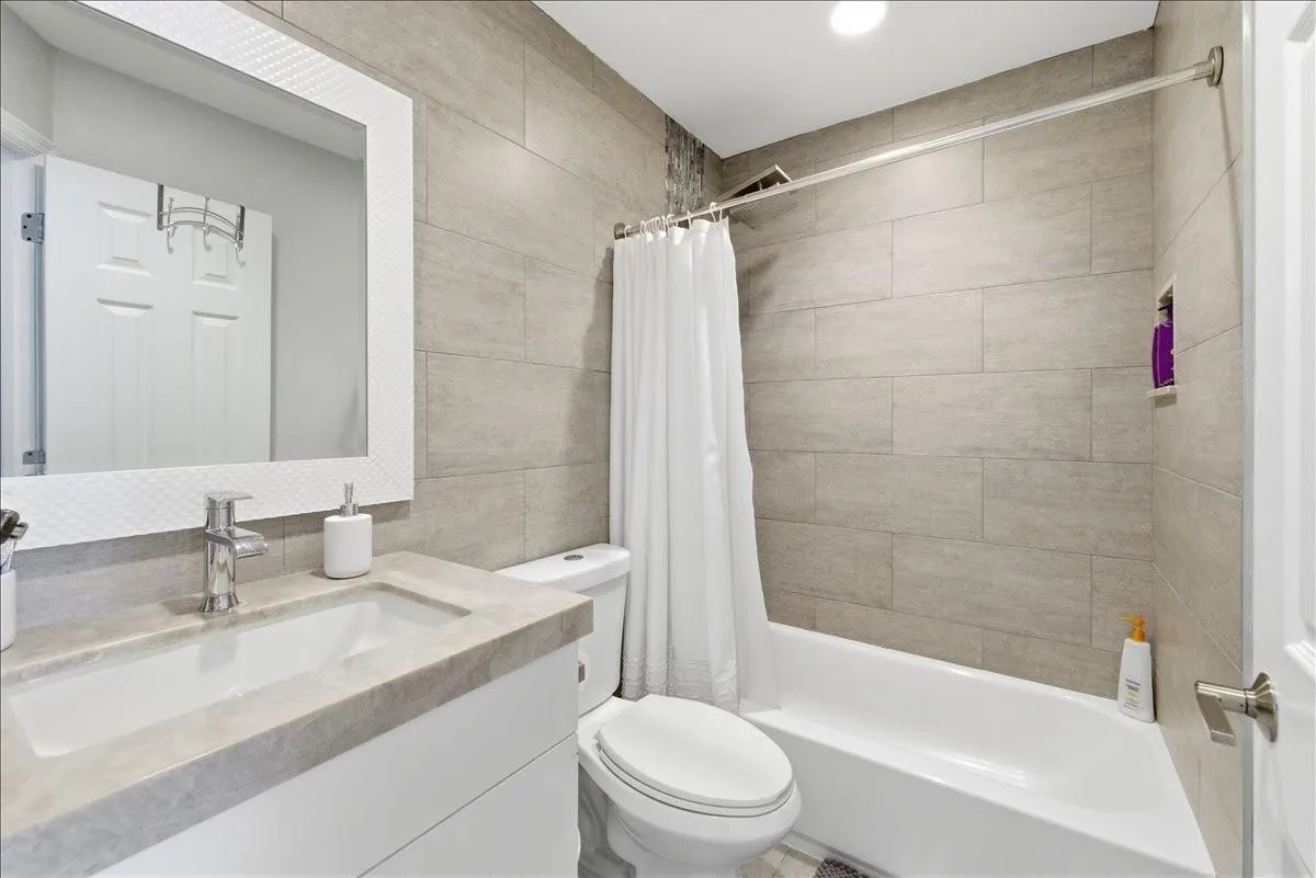 3370 Beau Rivage Dr, #2X