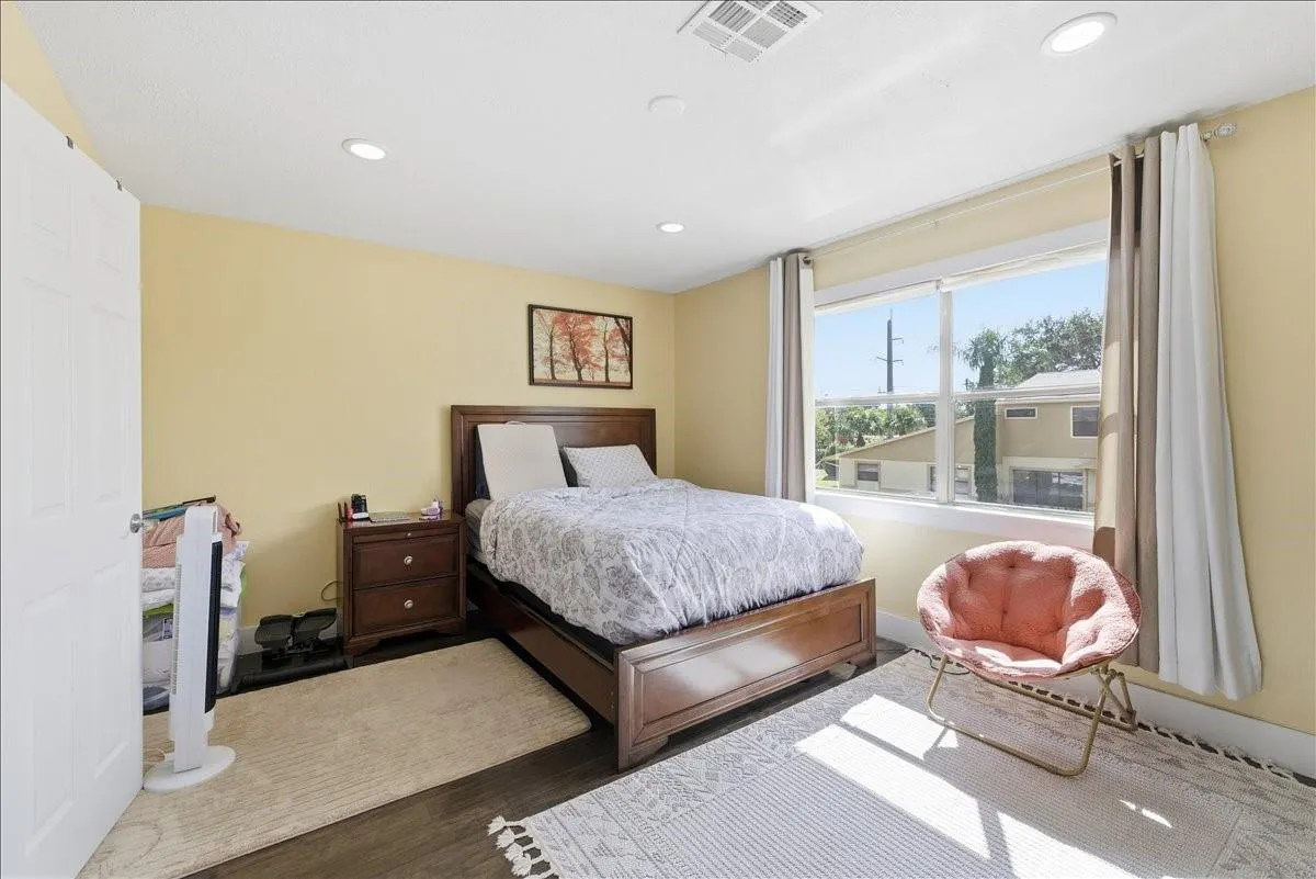 3370 Beau Rivage Dr, #2X