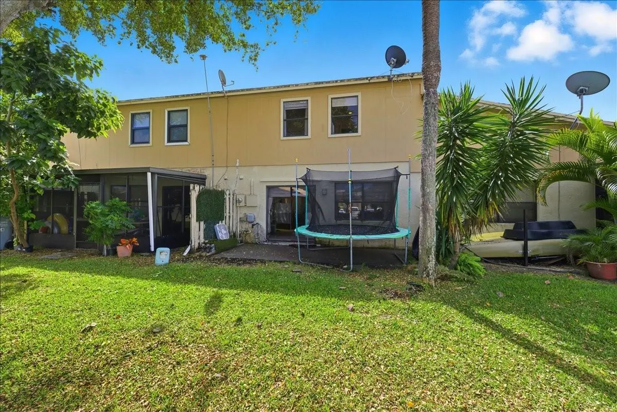3370 Beau Rivage Dr, #2X