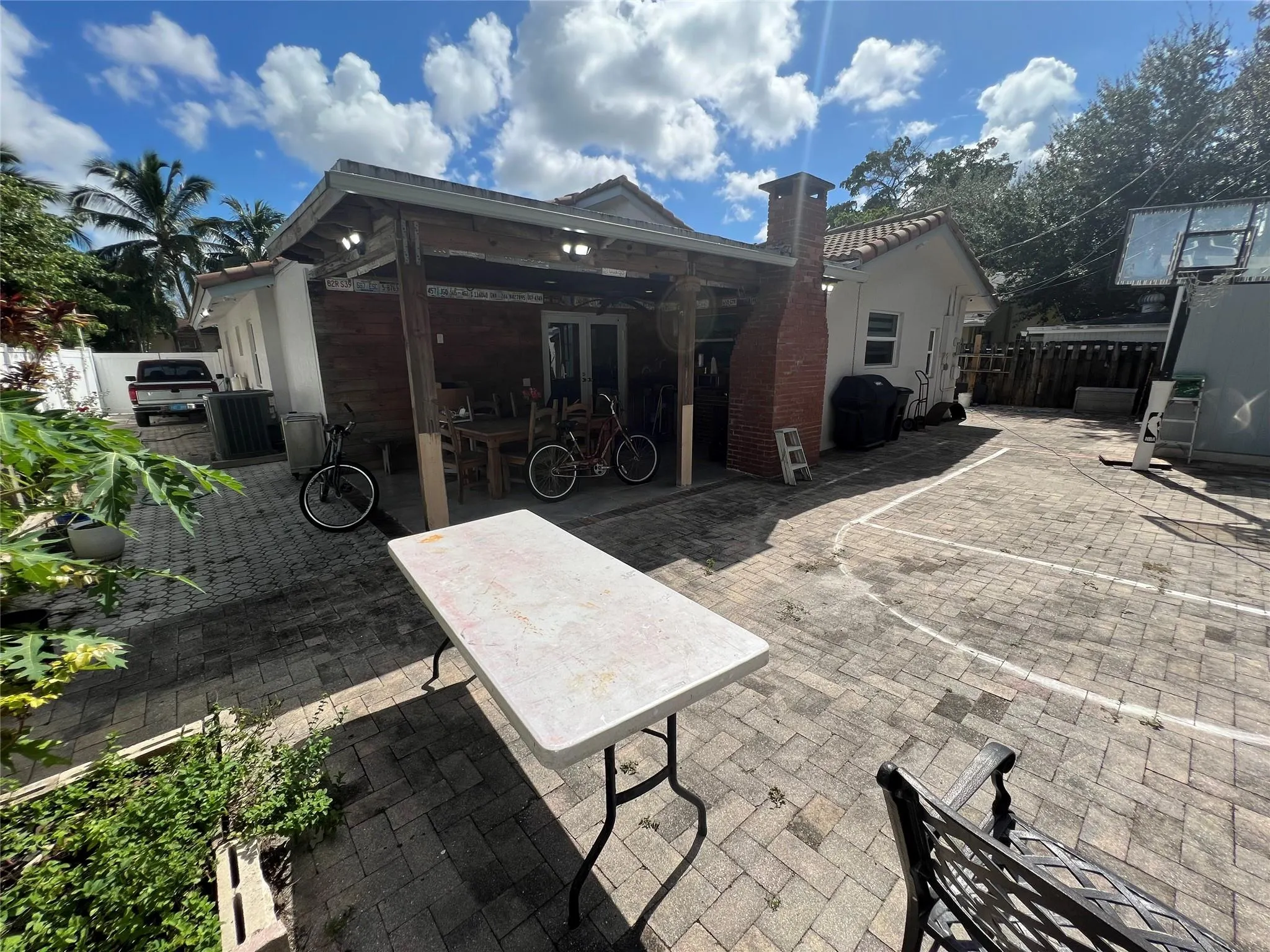 115 SW 34TH